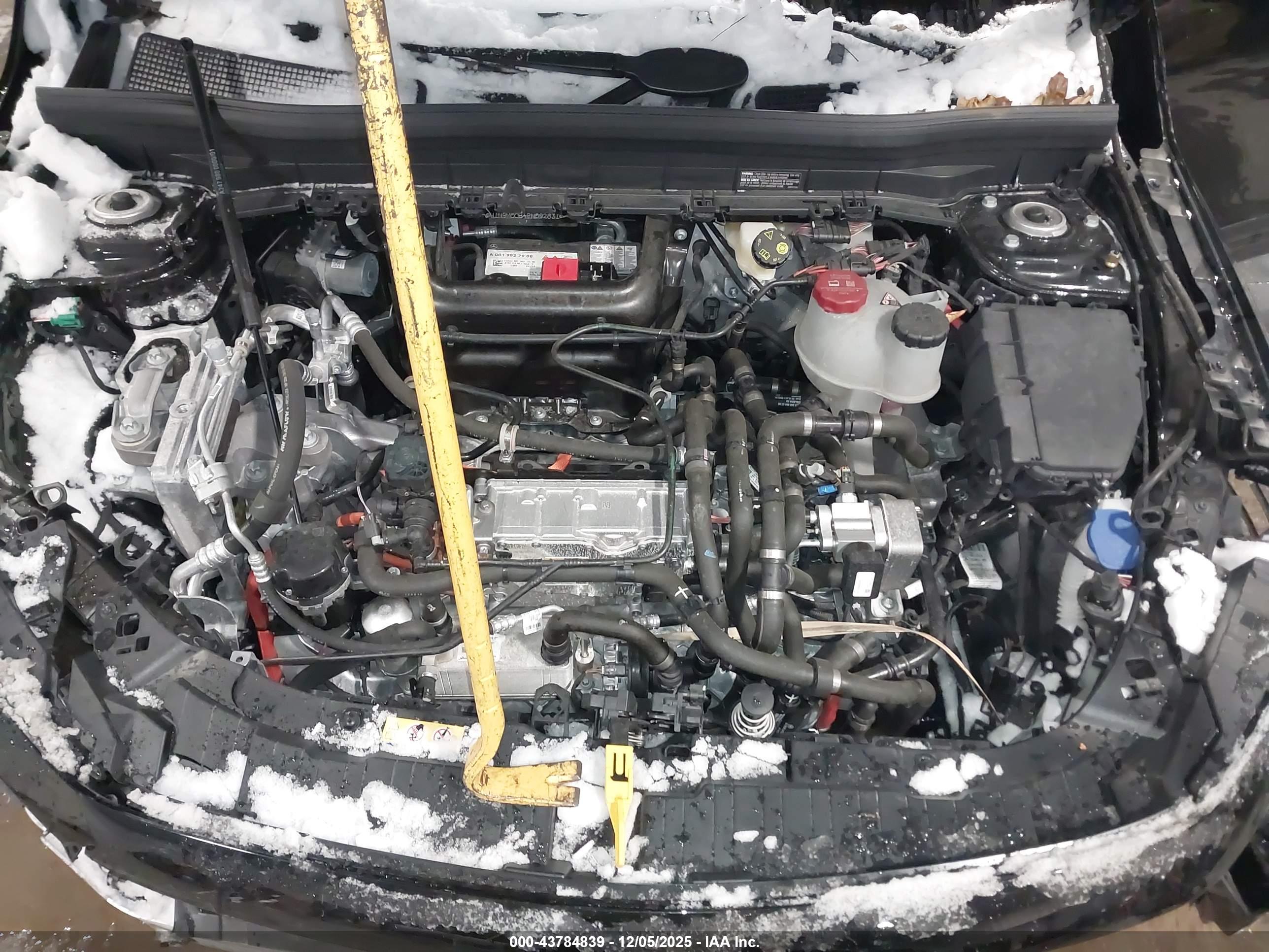 MERCEDES-BENZ EQB image 10