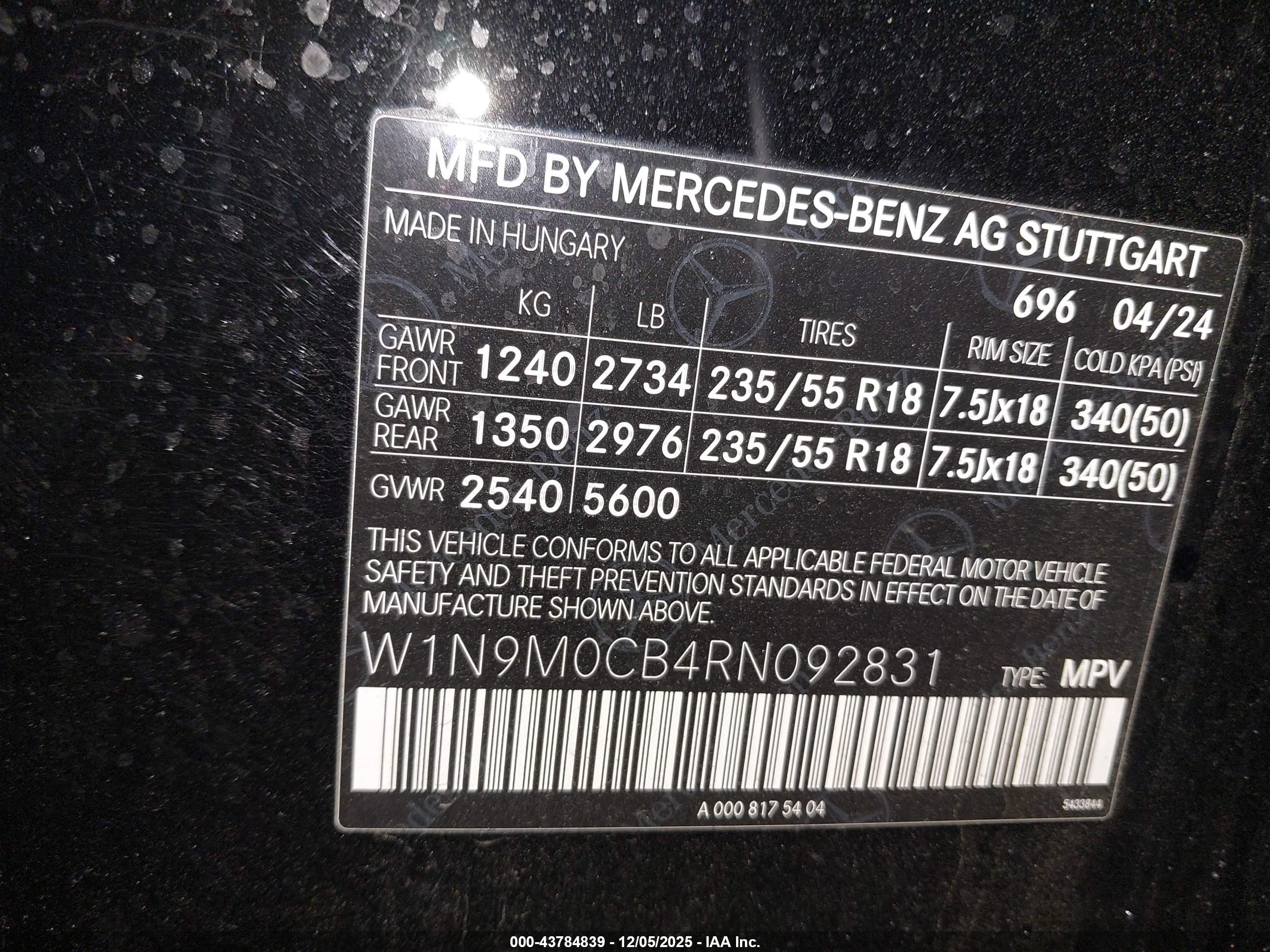MERCEDES-BENZ EQB image 9