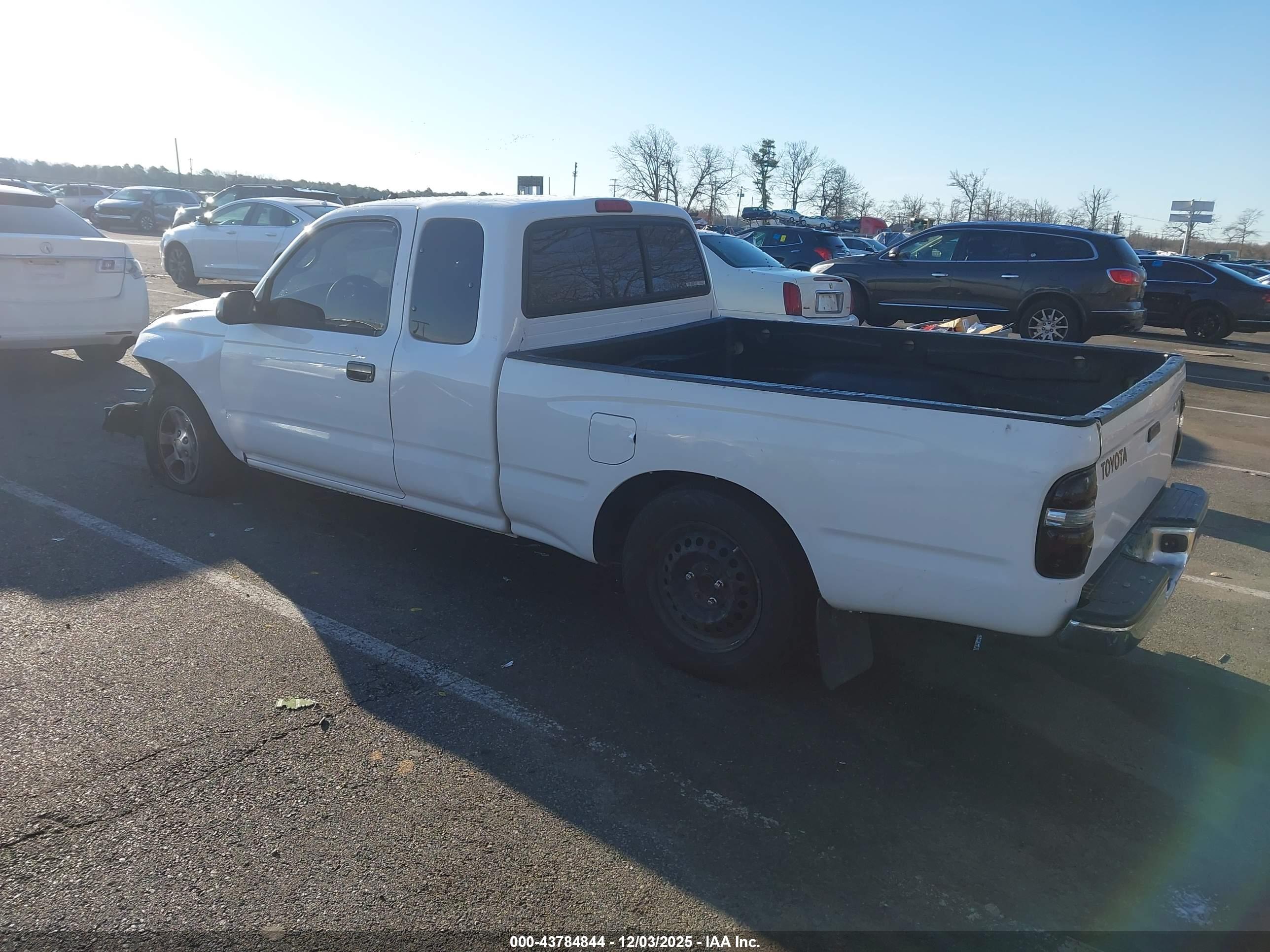 TOYOTA TACOMA image 3