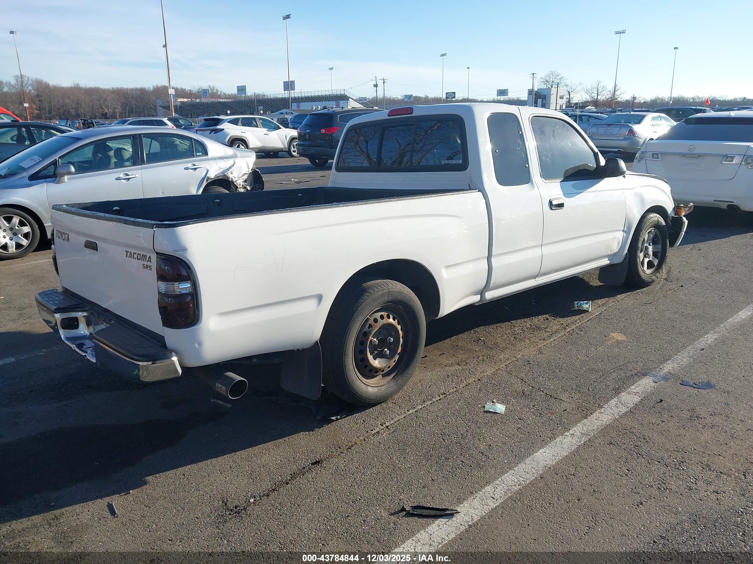 TOYOTA TACOMA image 4