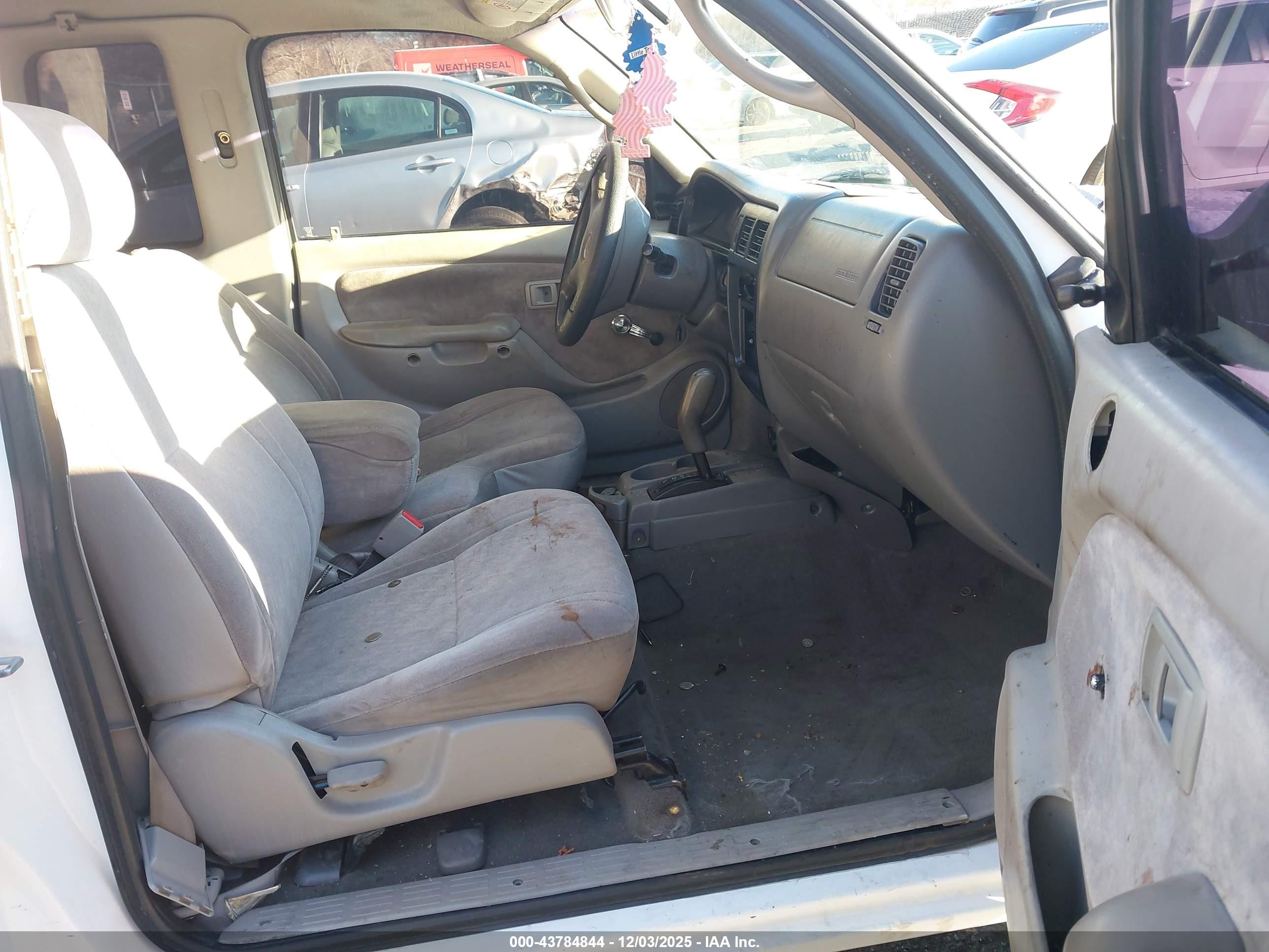 TOYOTA TACOMA image 5