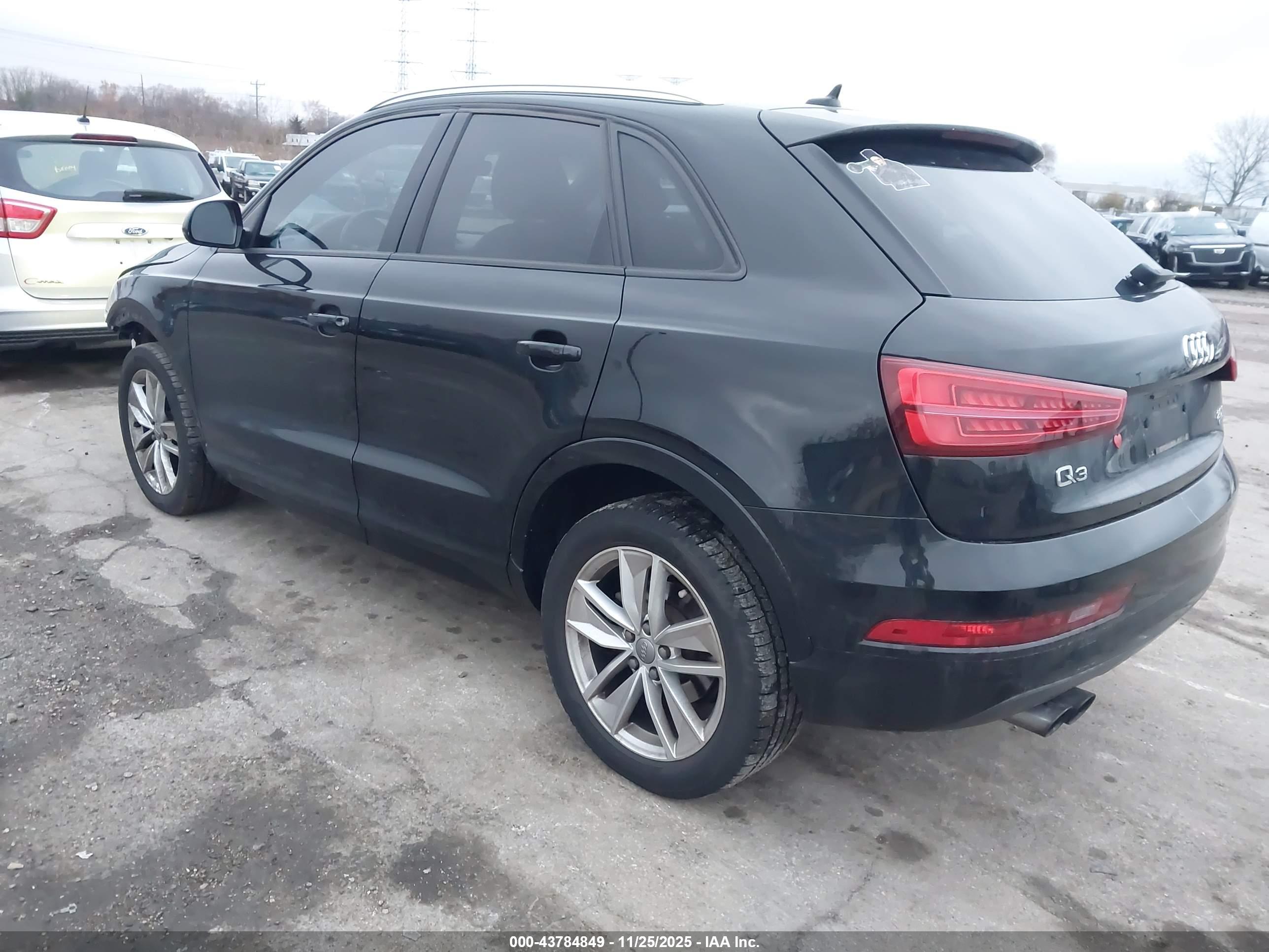 AUDI Q3 image 3