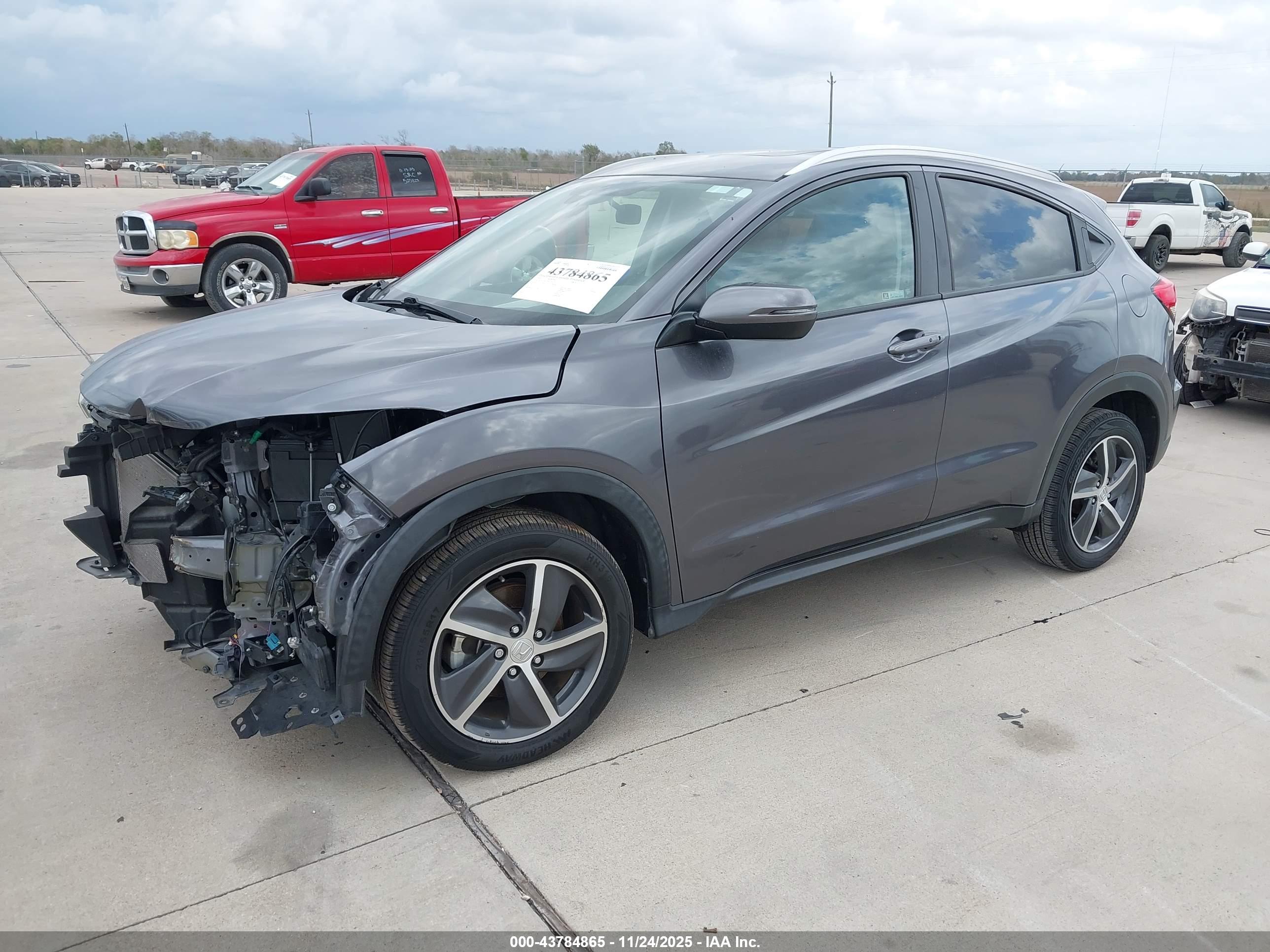 HONDA HR-V image 2