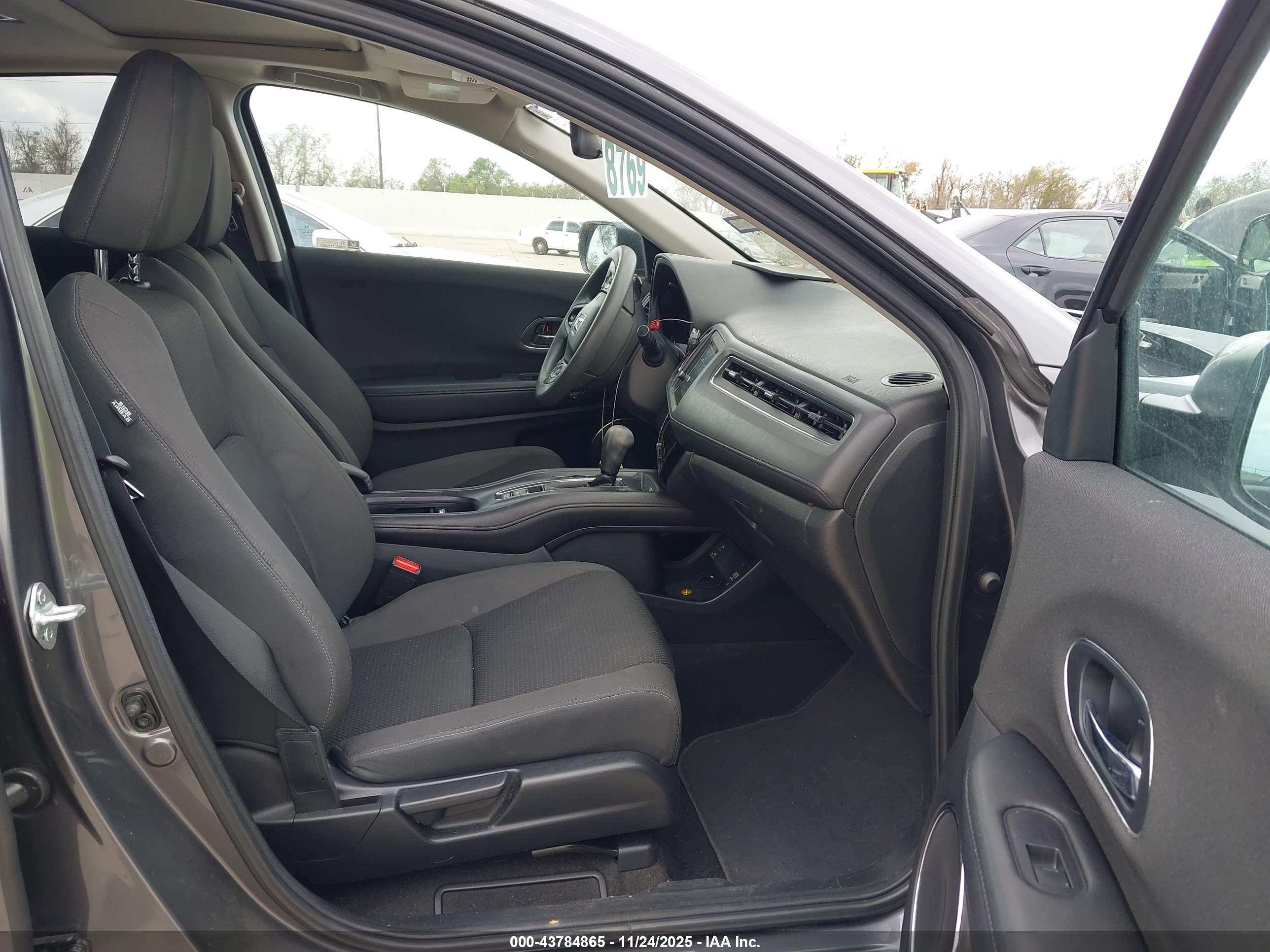 HONDA HR-V image 5