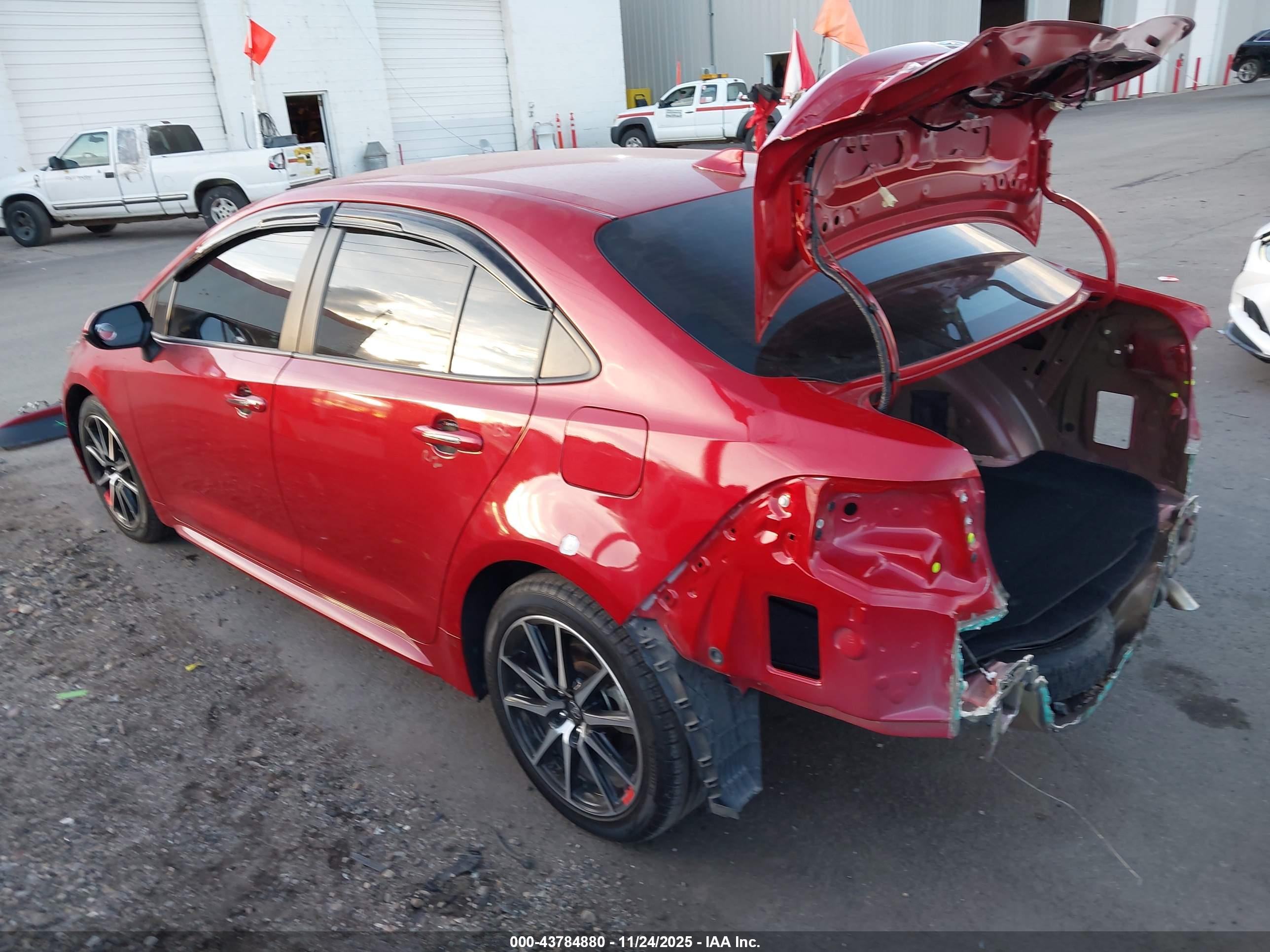 TOYOTA COROLLA image 3