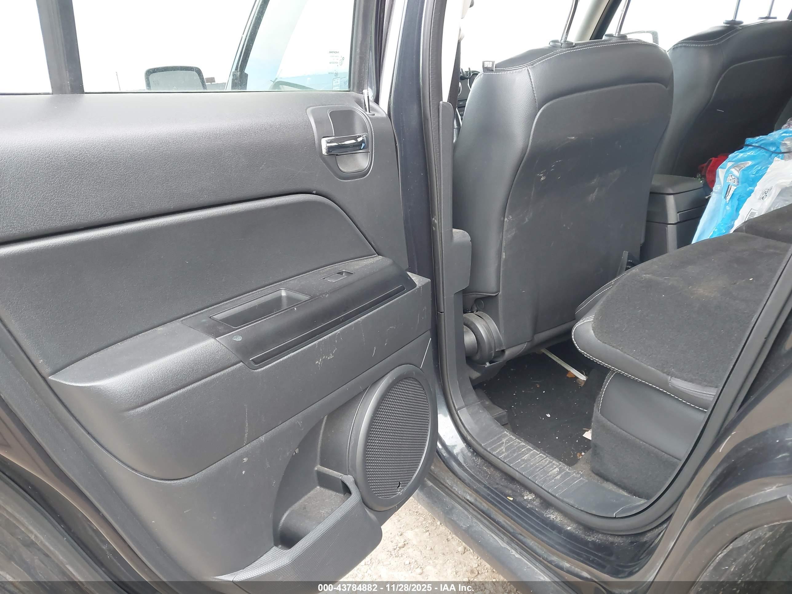 JEEP PATRIOT image 8