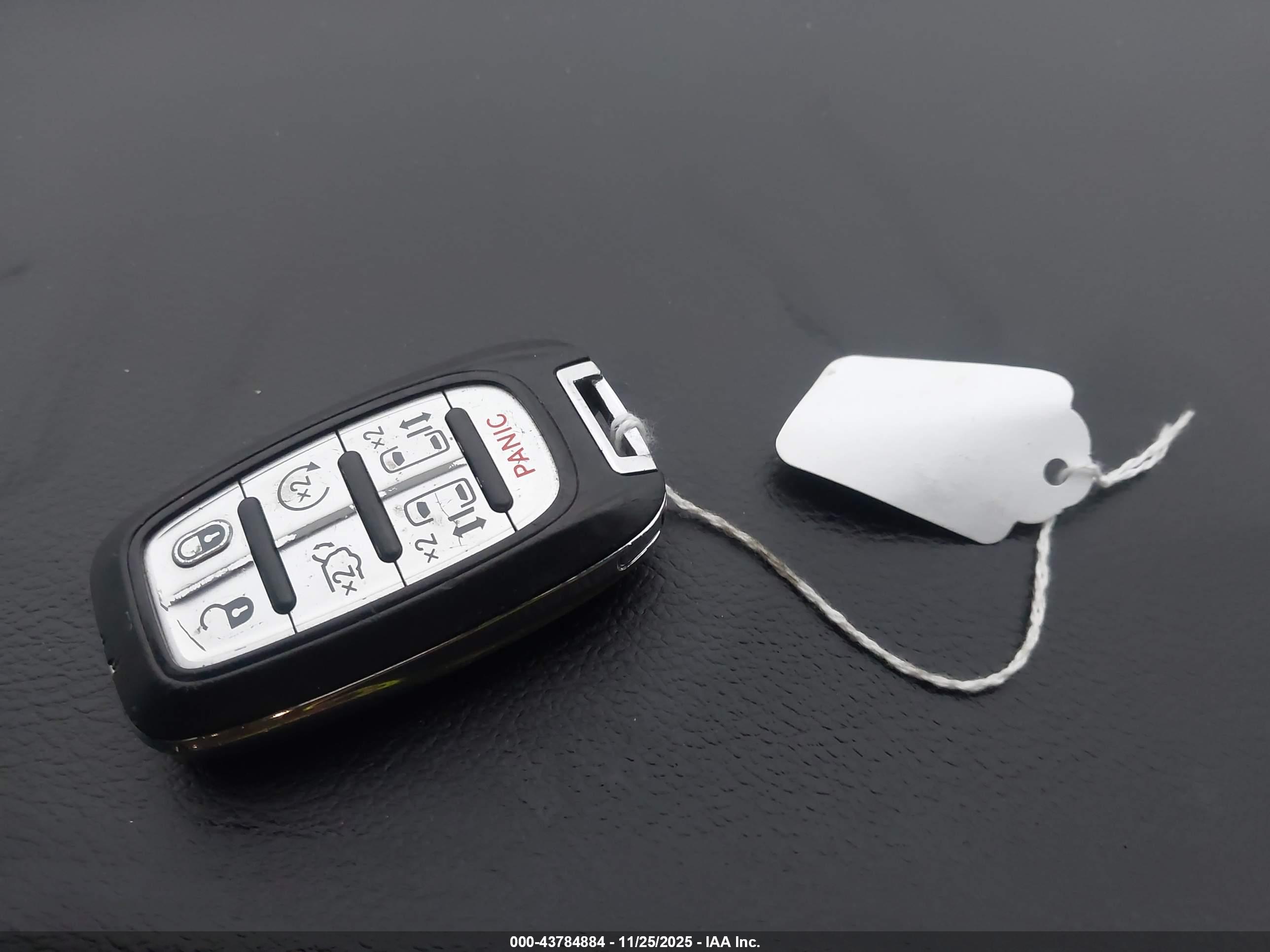 CHRYSLER VOYAGER image 11
