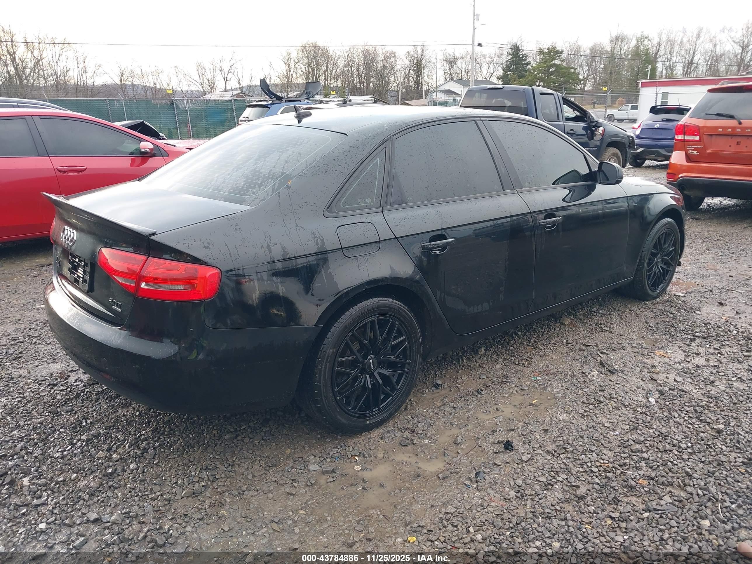 AUDI A4 image 4
