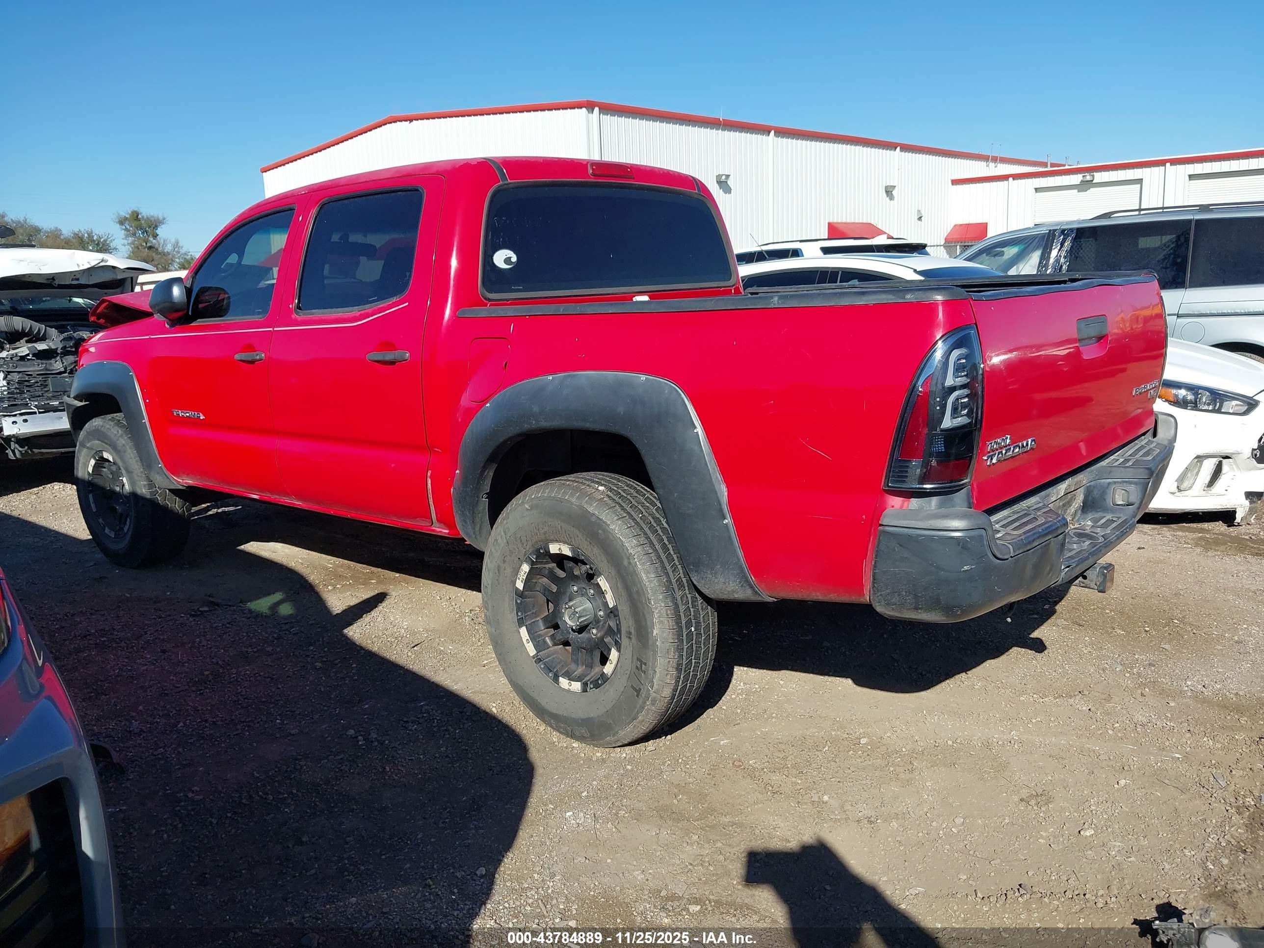 TOYOTA TACOMA image 3