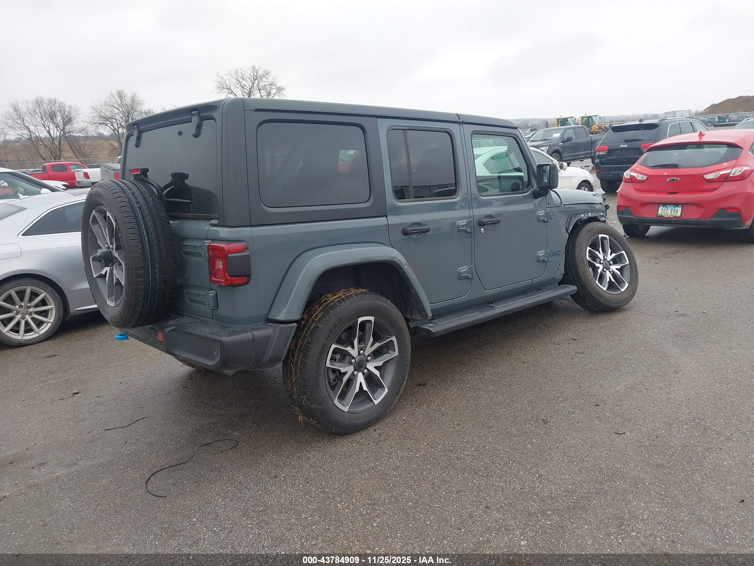 JEEP WRANGLER image 4