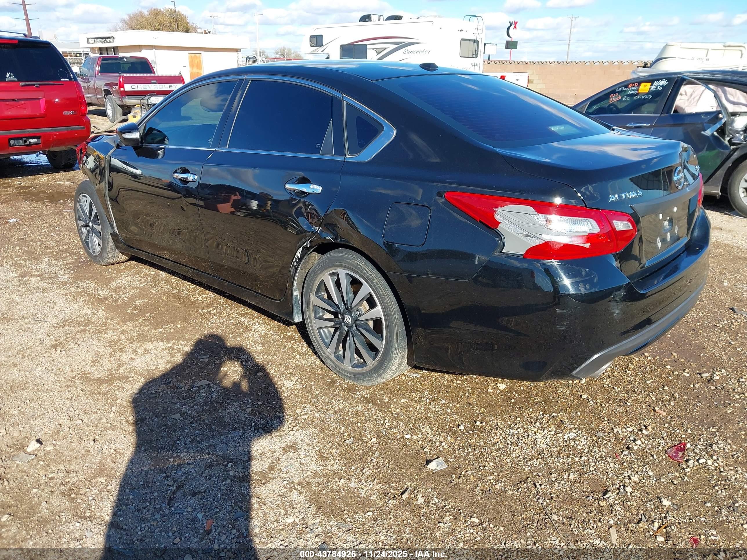 NISSAN ALTIMA image 3
