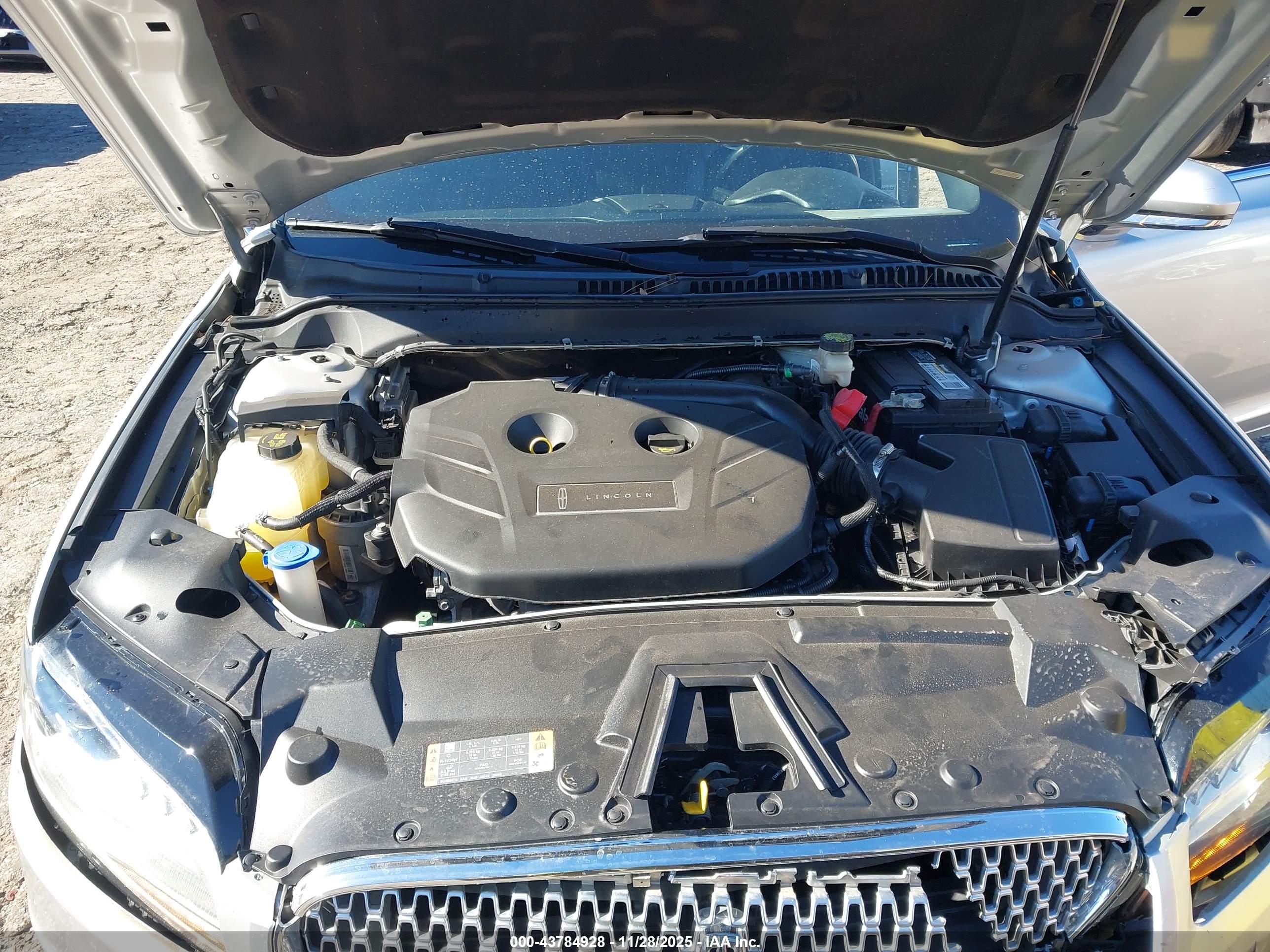 LINCOLN MKZ image 10