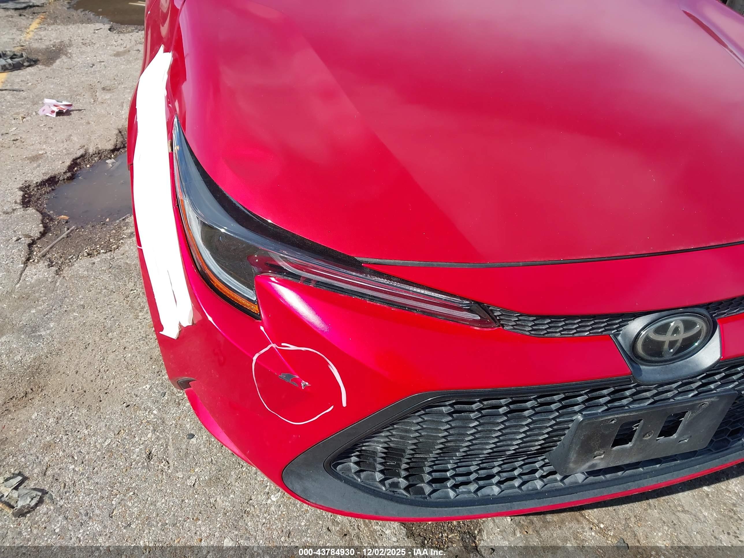 TOYOTA COROLLA image 6