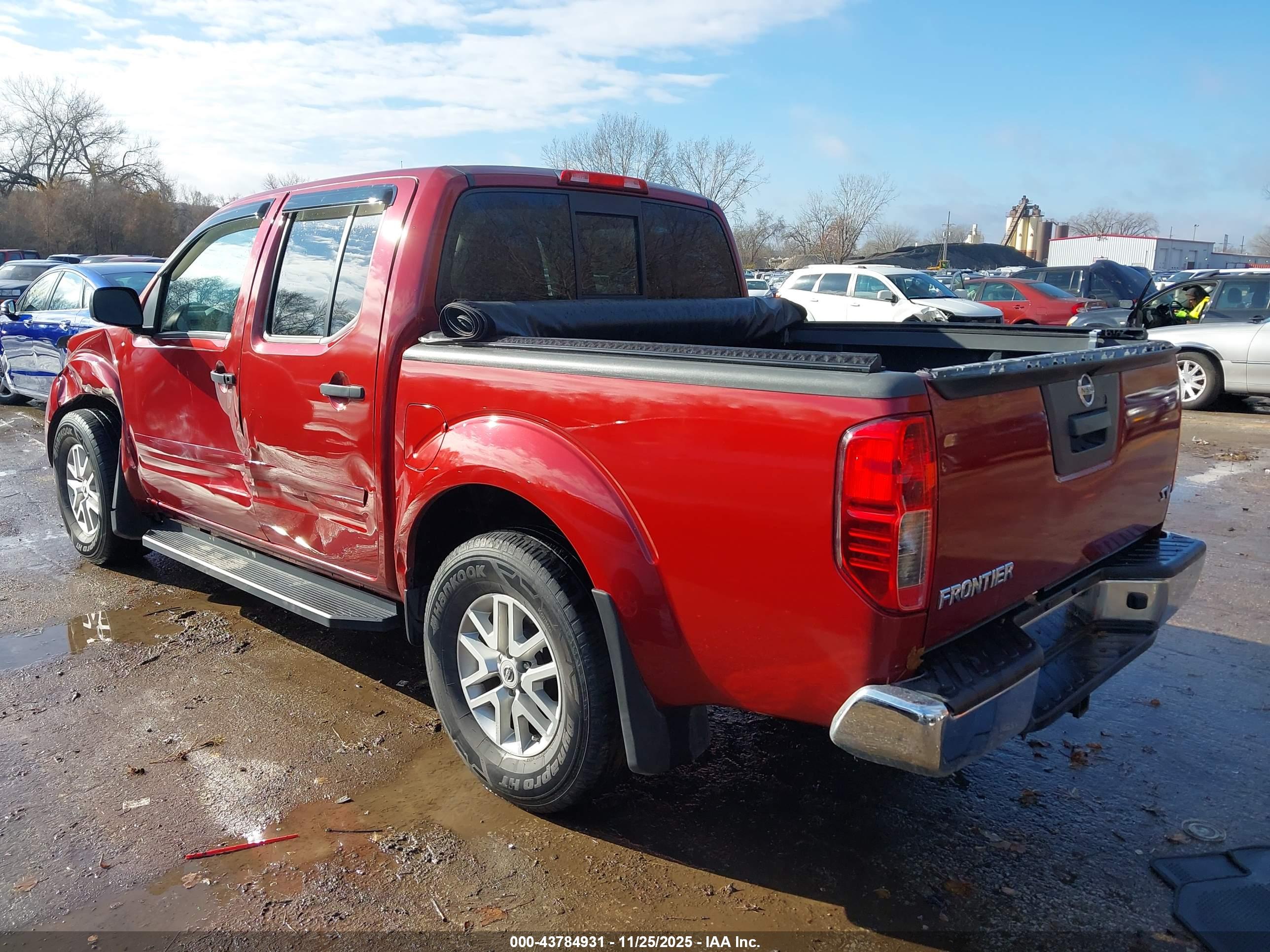 NISSAN FRONTIER image 3