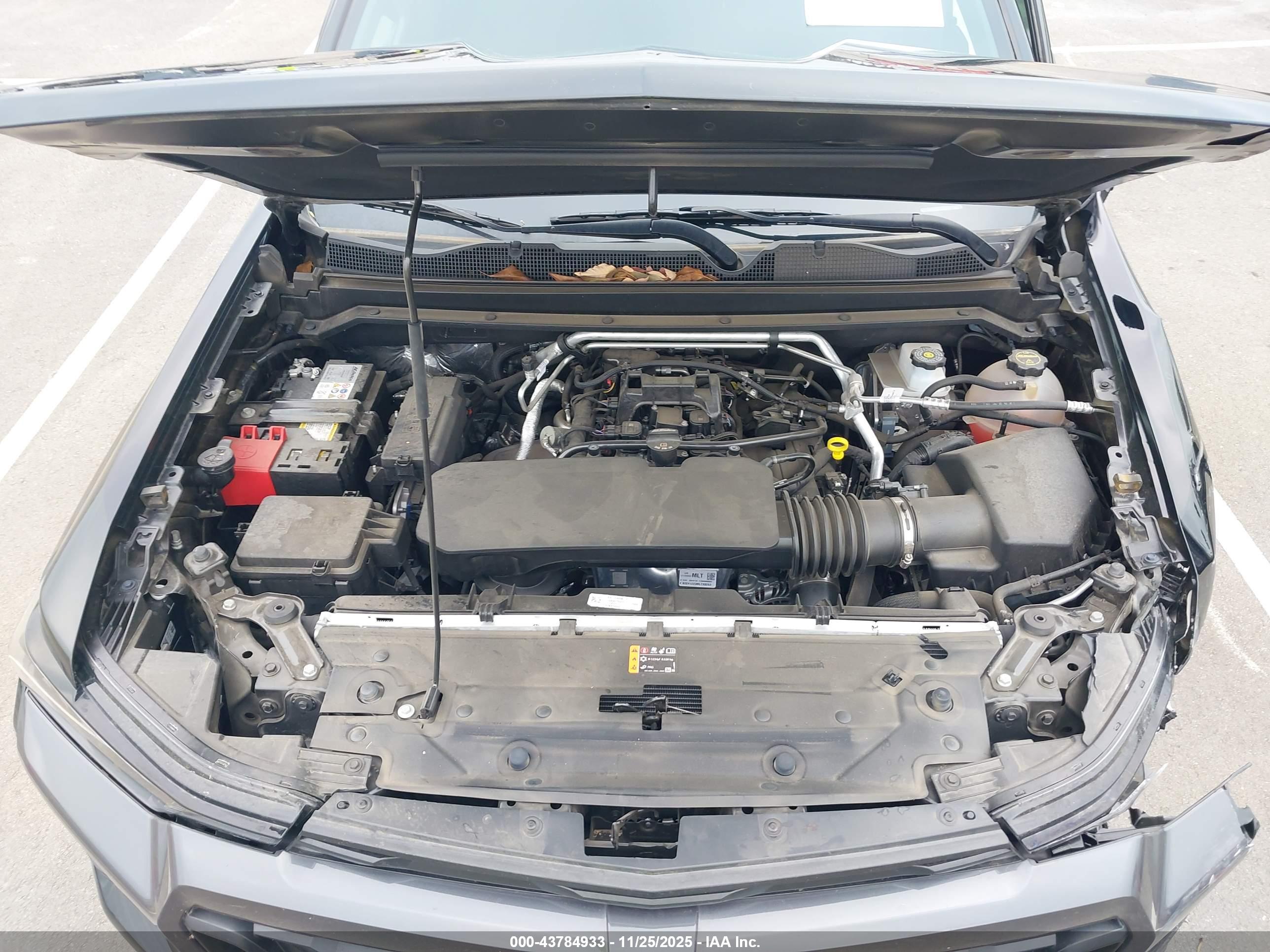 CHEVROLET COLORADO image 10