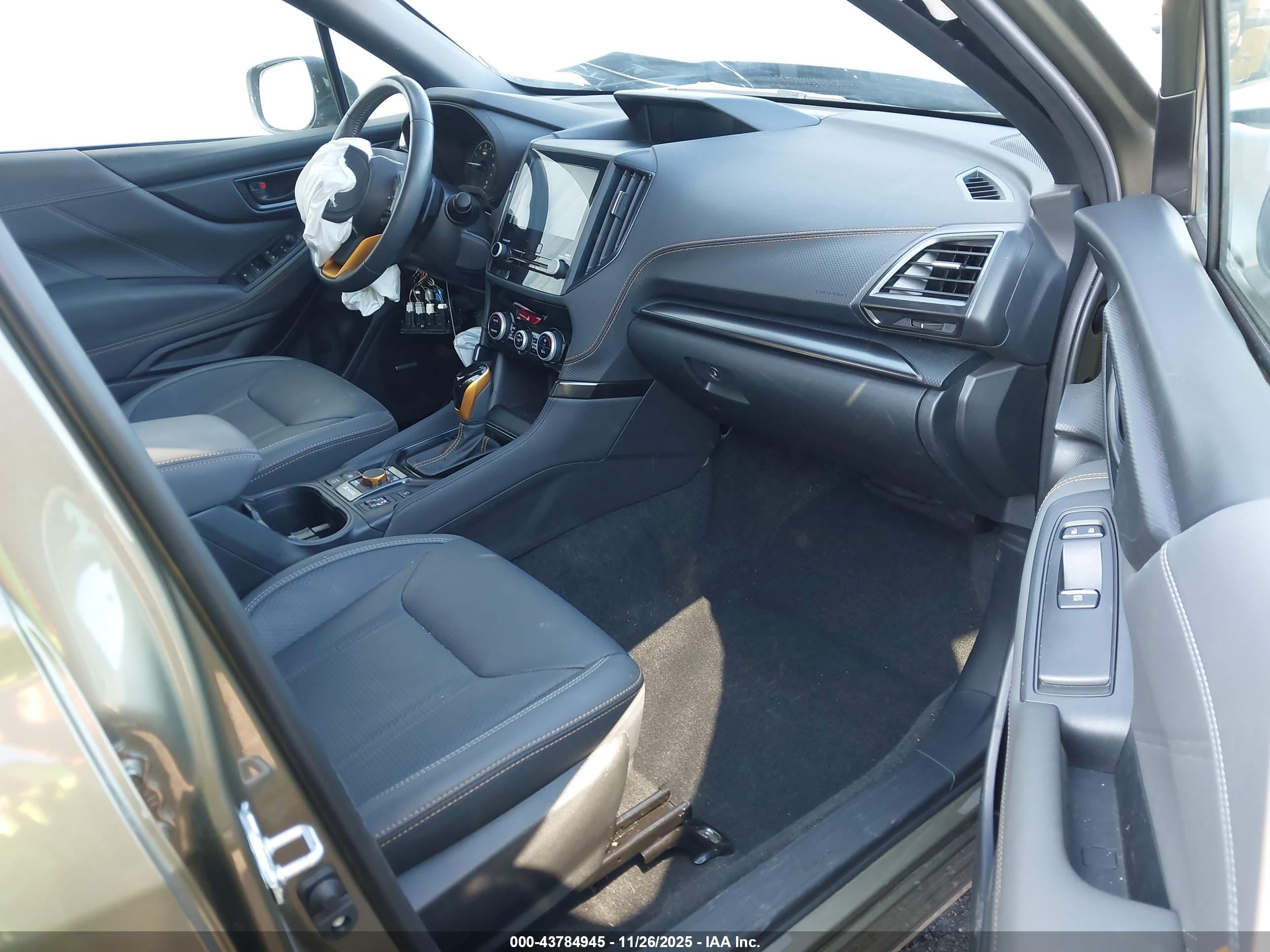 SUBARU FORESTER image 5