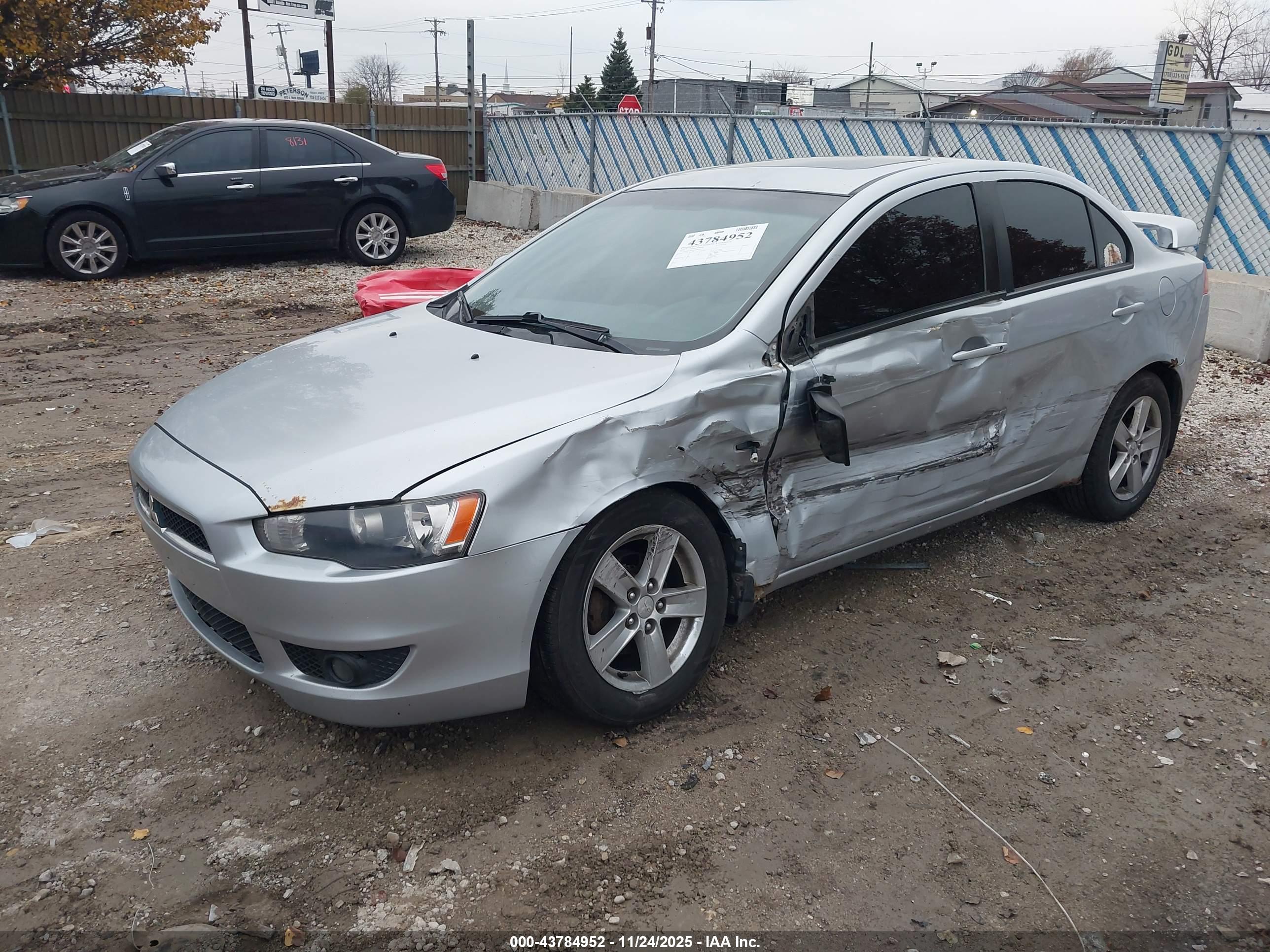 MITSUBISHI LANCER image 2