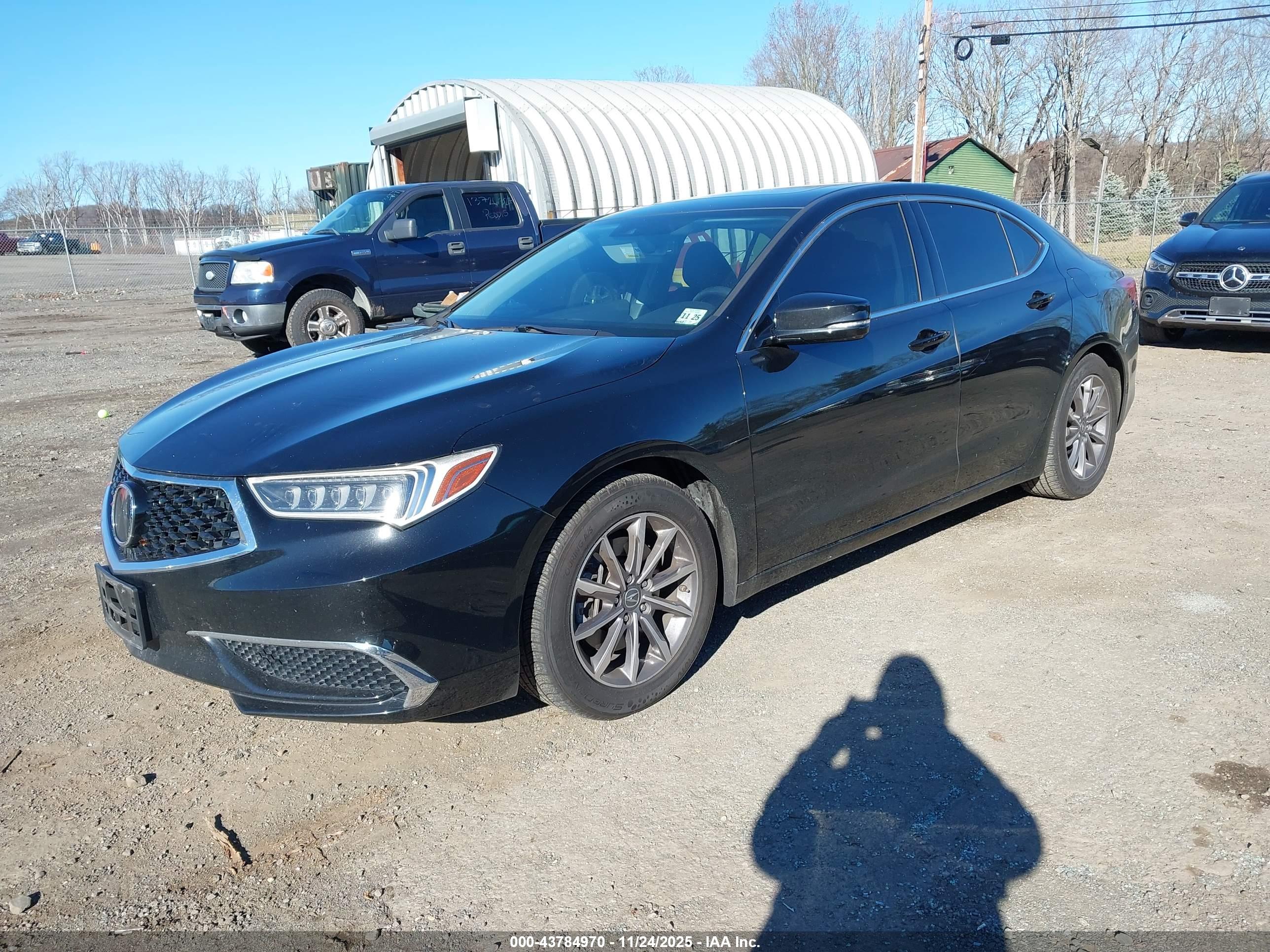 ACURA TLX image 2