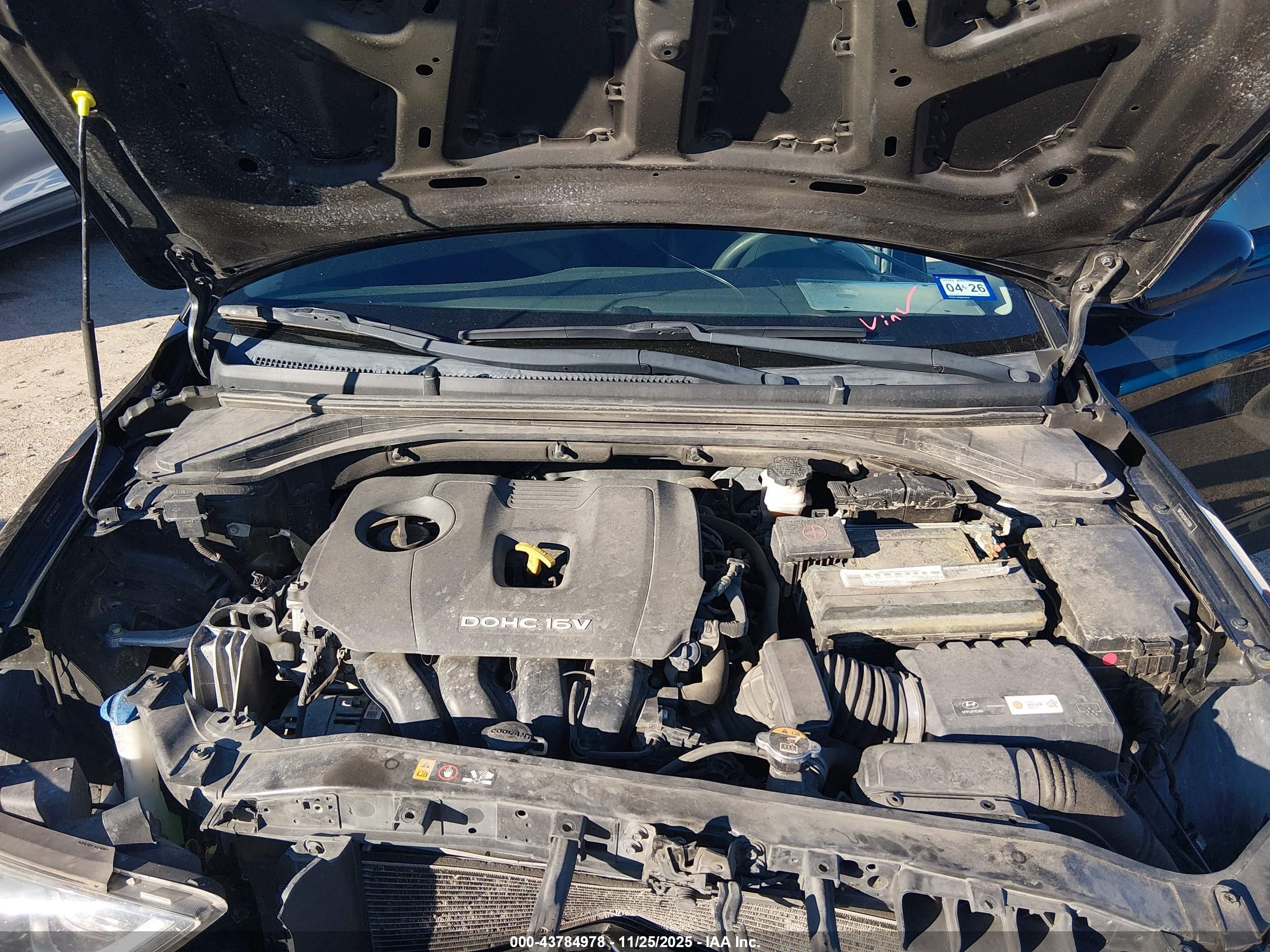 HYUNDAI ELANTRA image 10