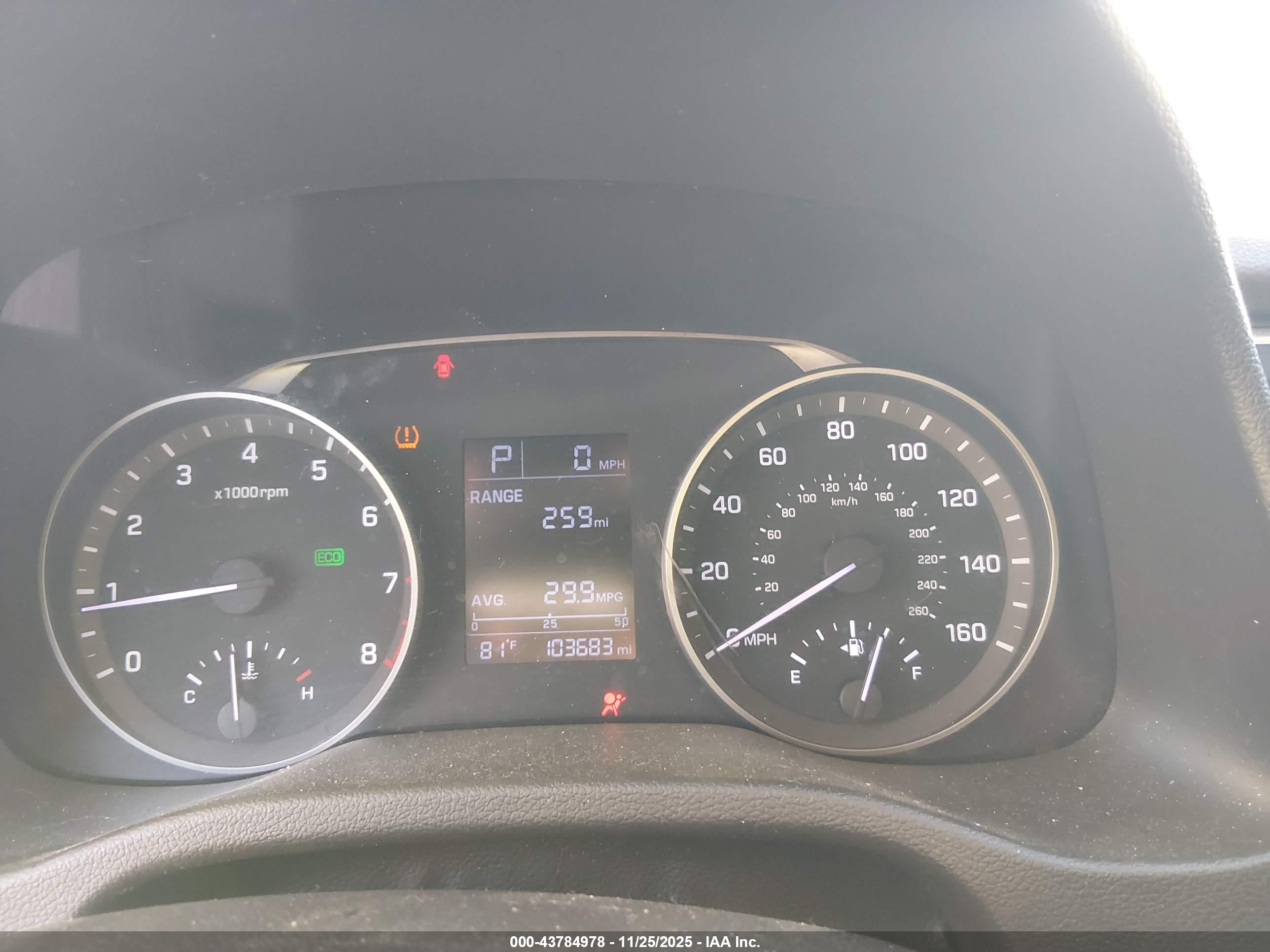 HYUNDAI ELANTRA image 7