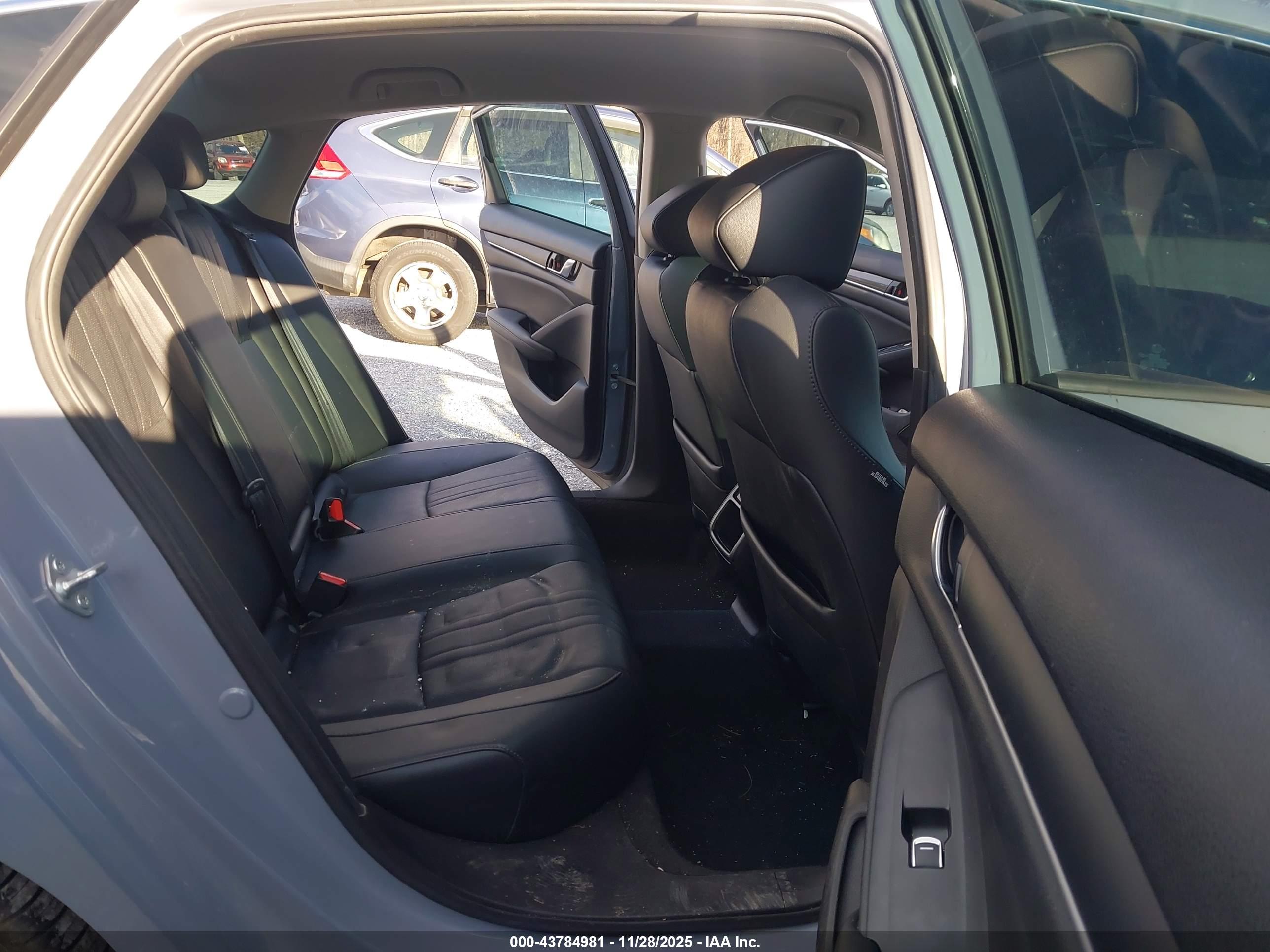 HONDA ACCORD image 8