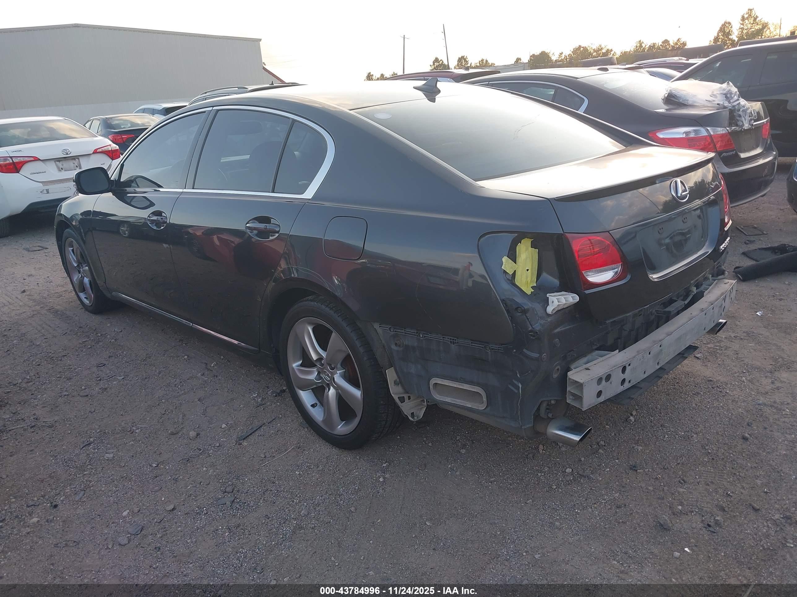 LEXUS GS image 3