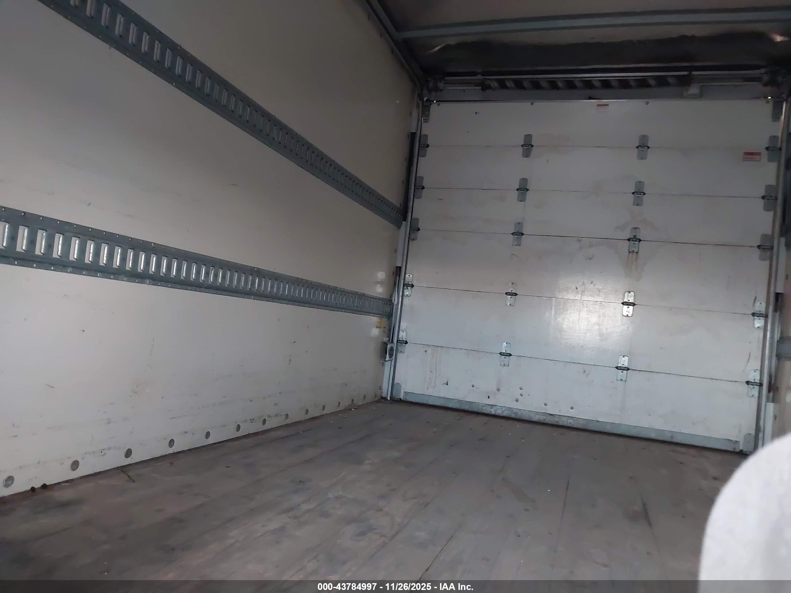 FORD E-350 image 8