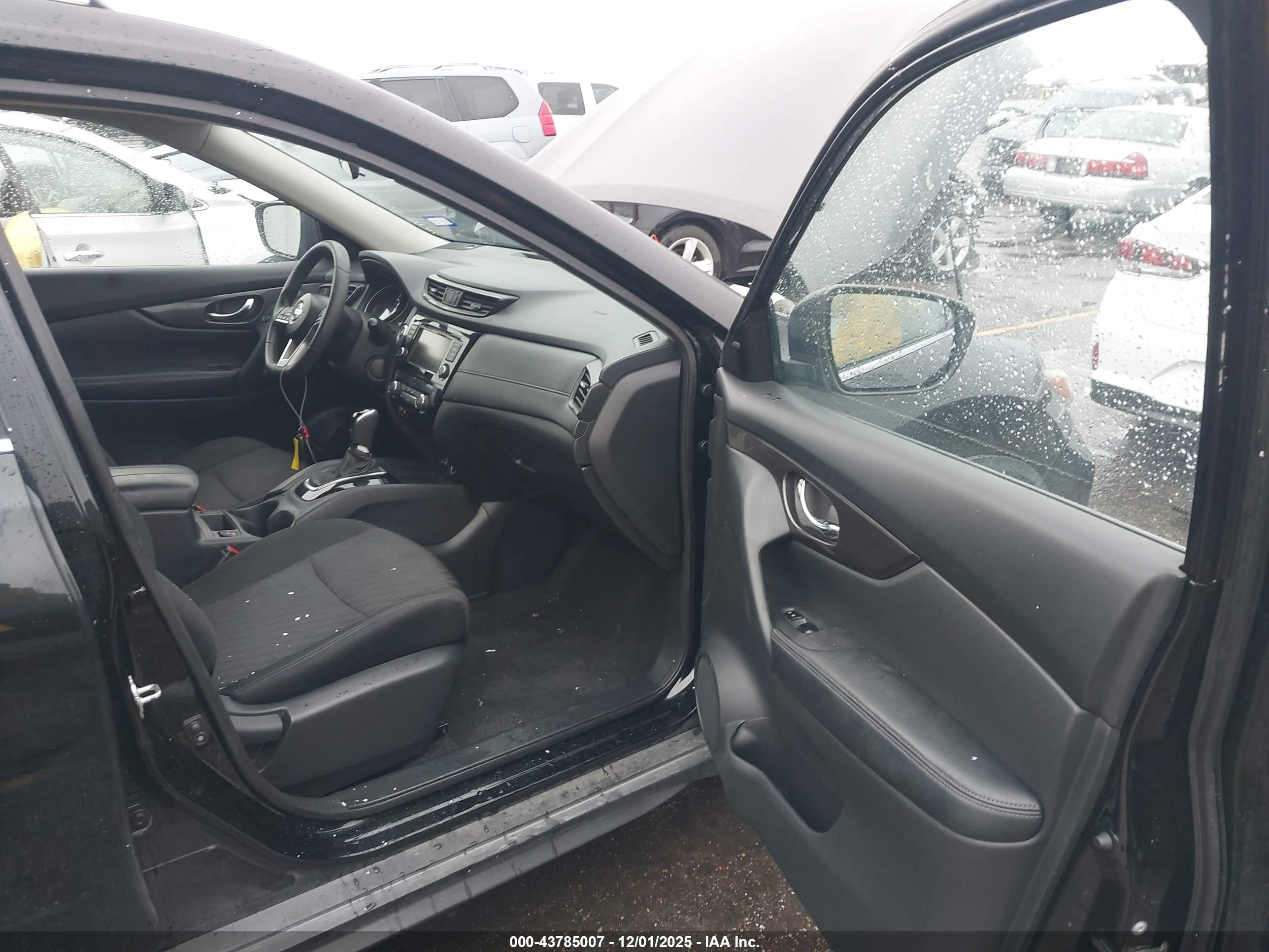 NISSAN ROGUE image 5
