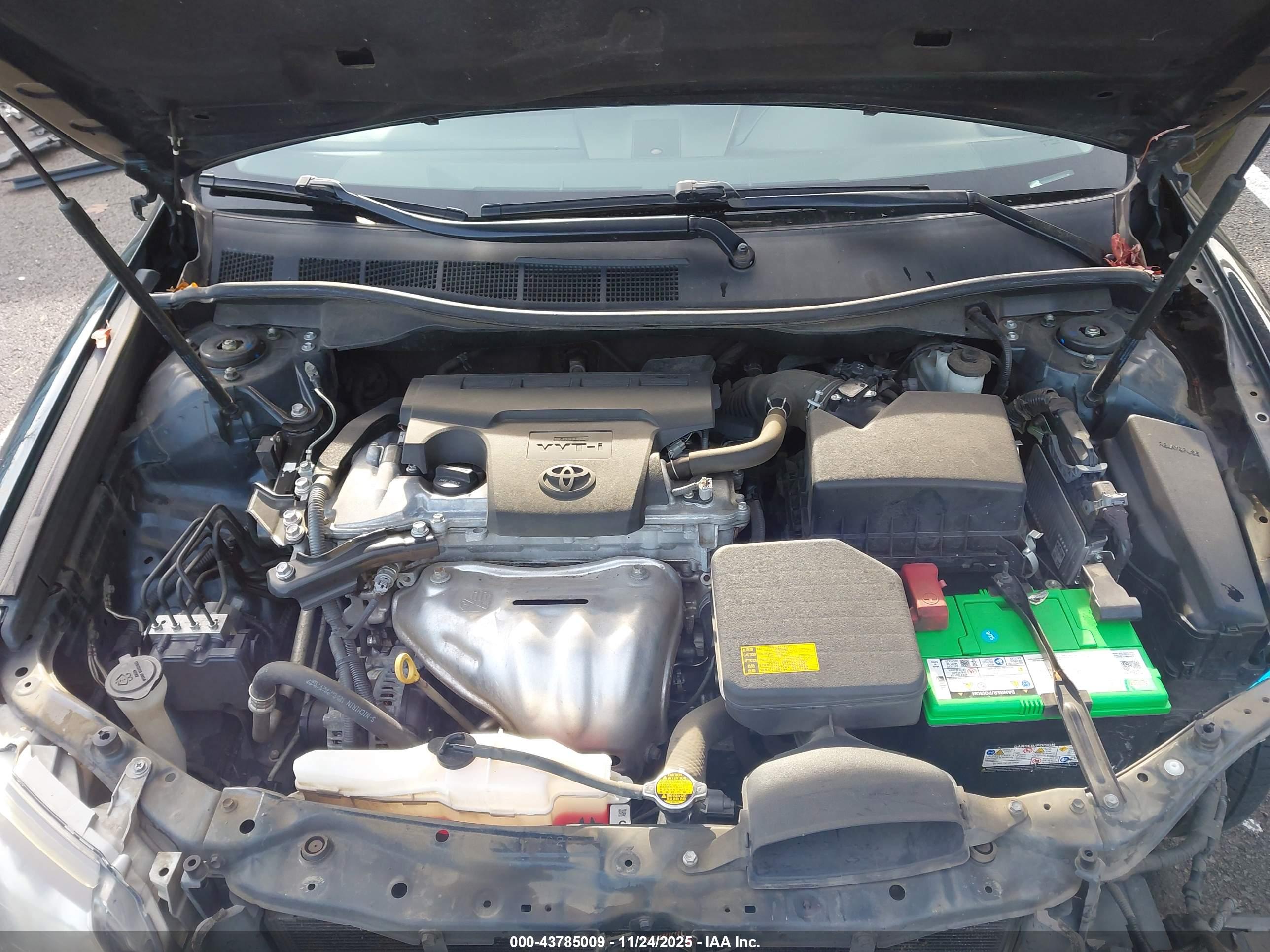 TOYOTA CAMRY image 10