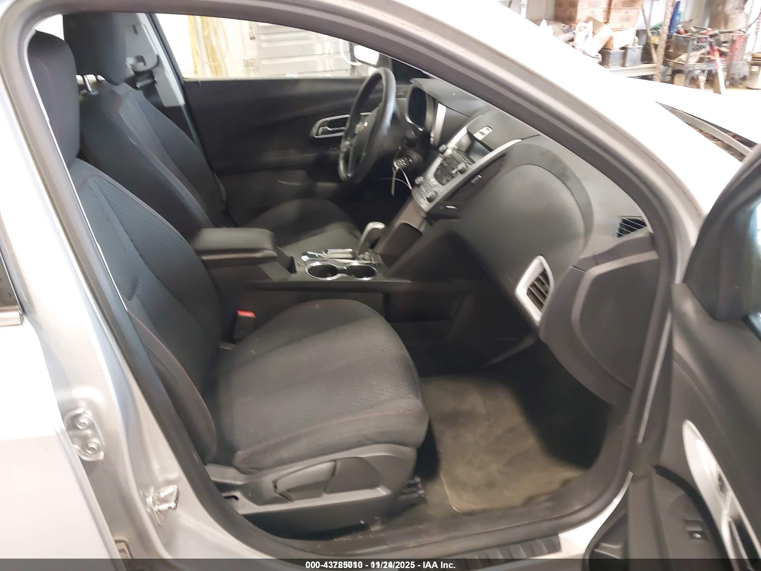 CHEVROLET EQUINOX image 5