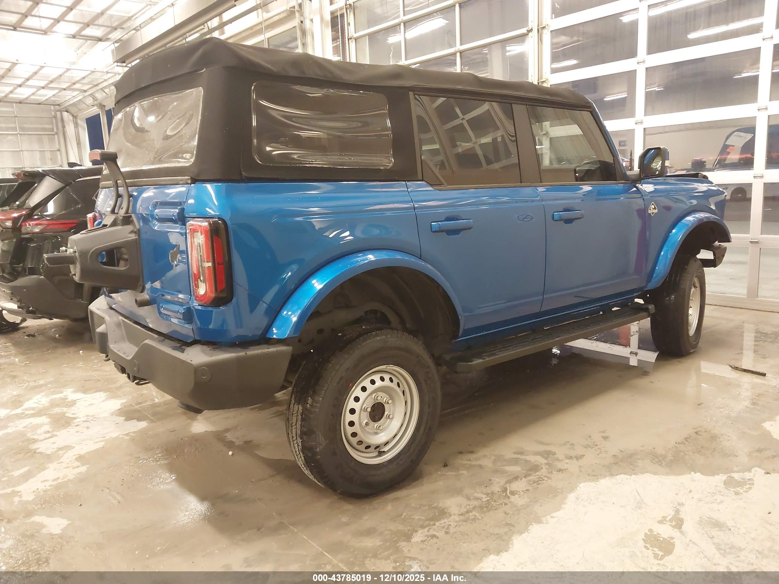 FORD BRONCO image 4