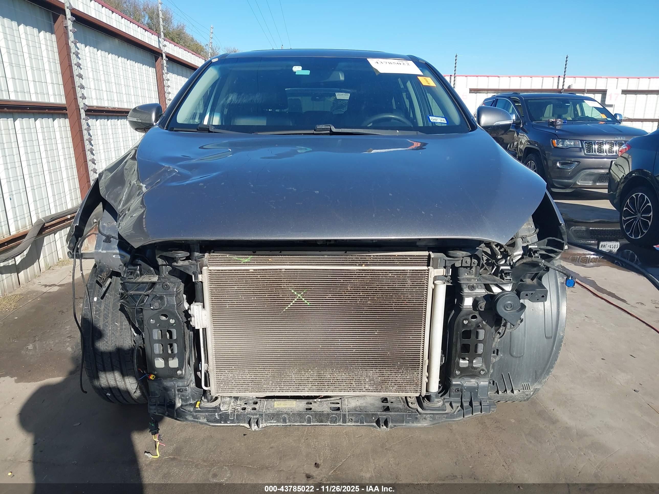 KIA SORENTO image 6