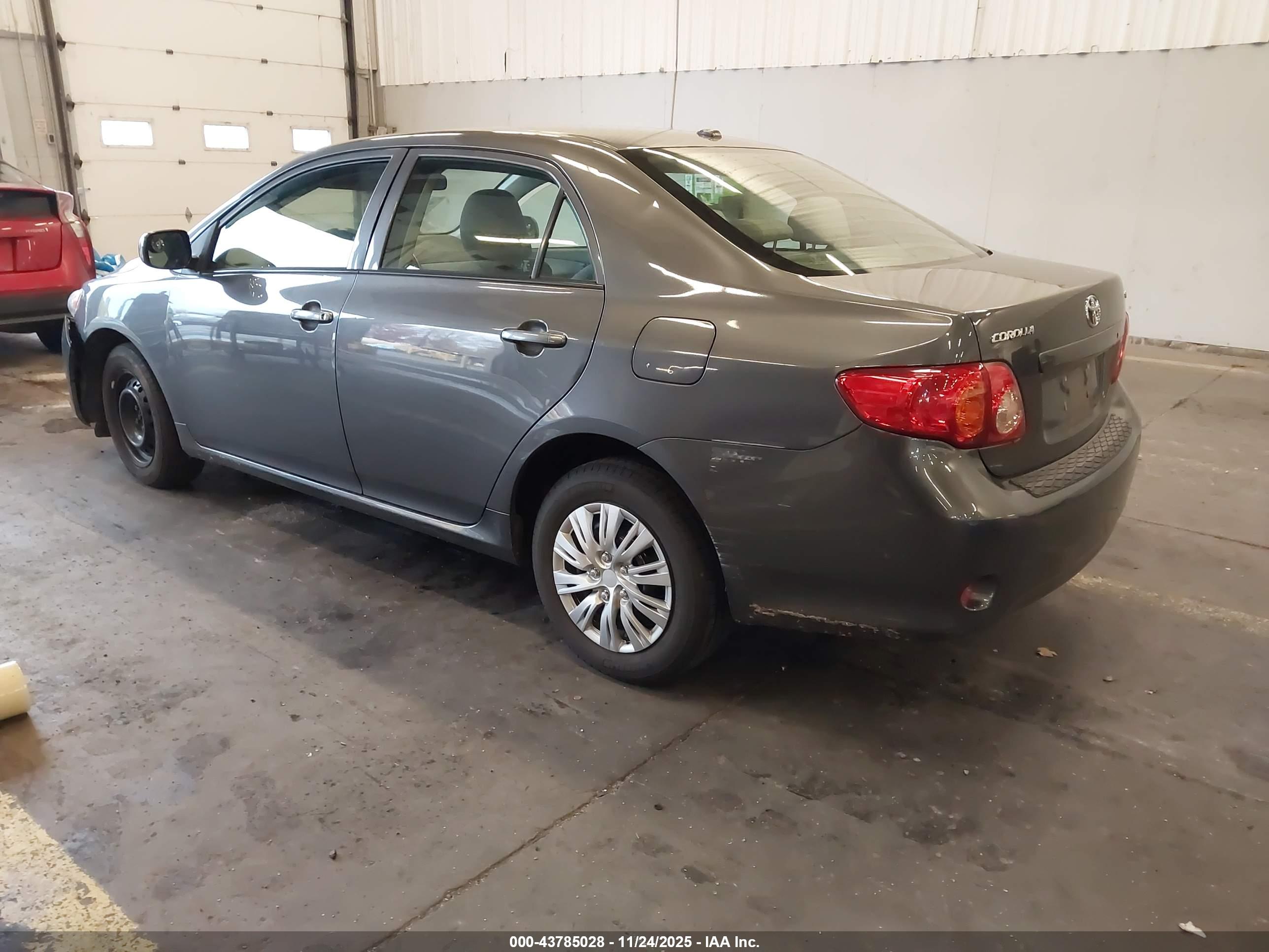 TOYOTA COROLLA image 3