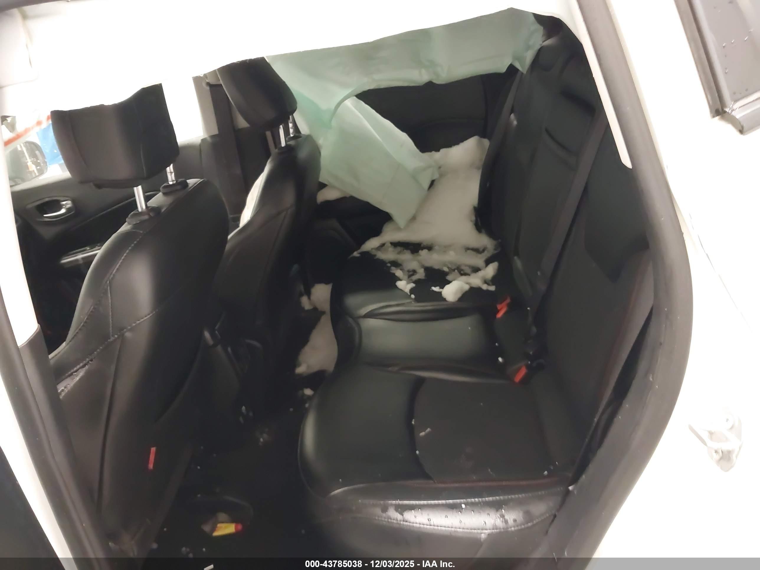 JEEP COMPASS image 8