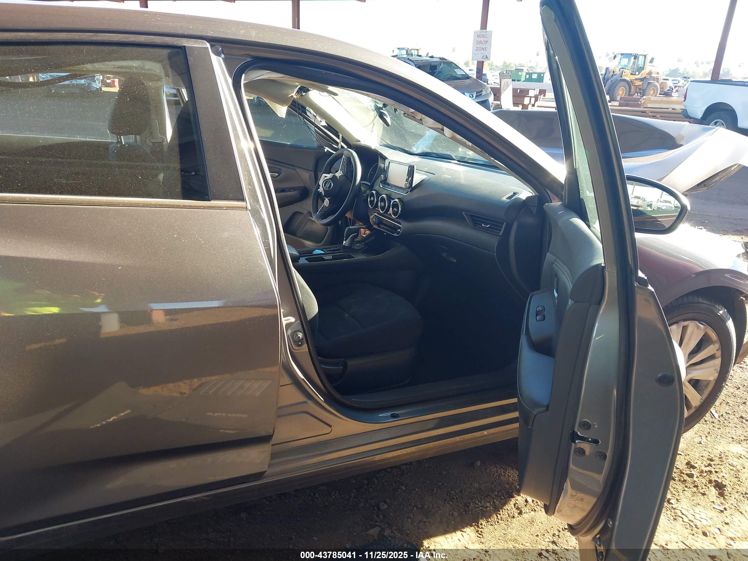 NISSAN SENTRA image 5