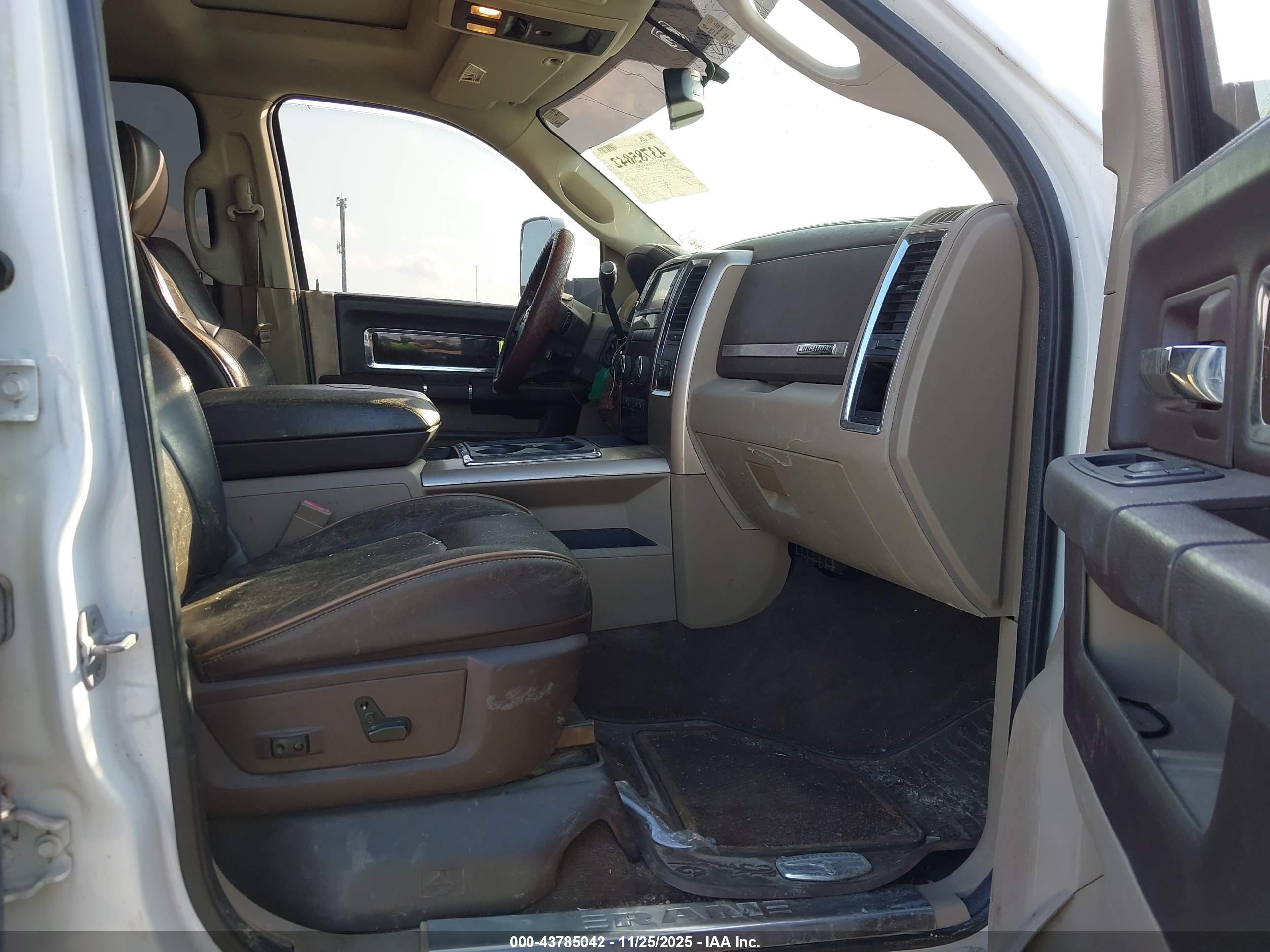 DODGE RAM image 5