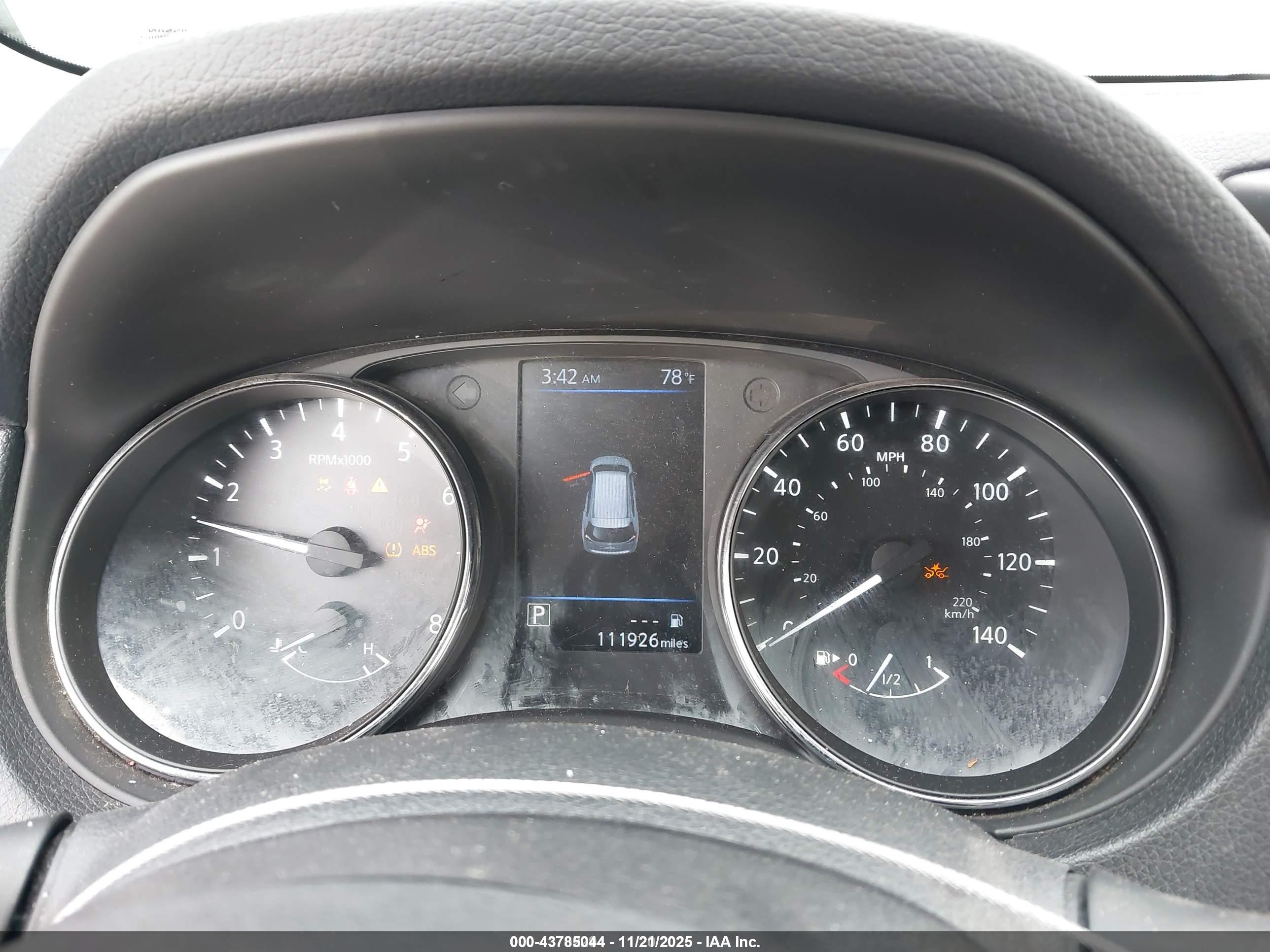 NISSAN ROGUE image 7