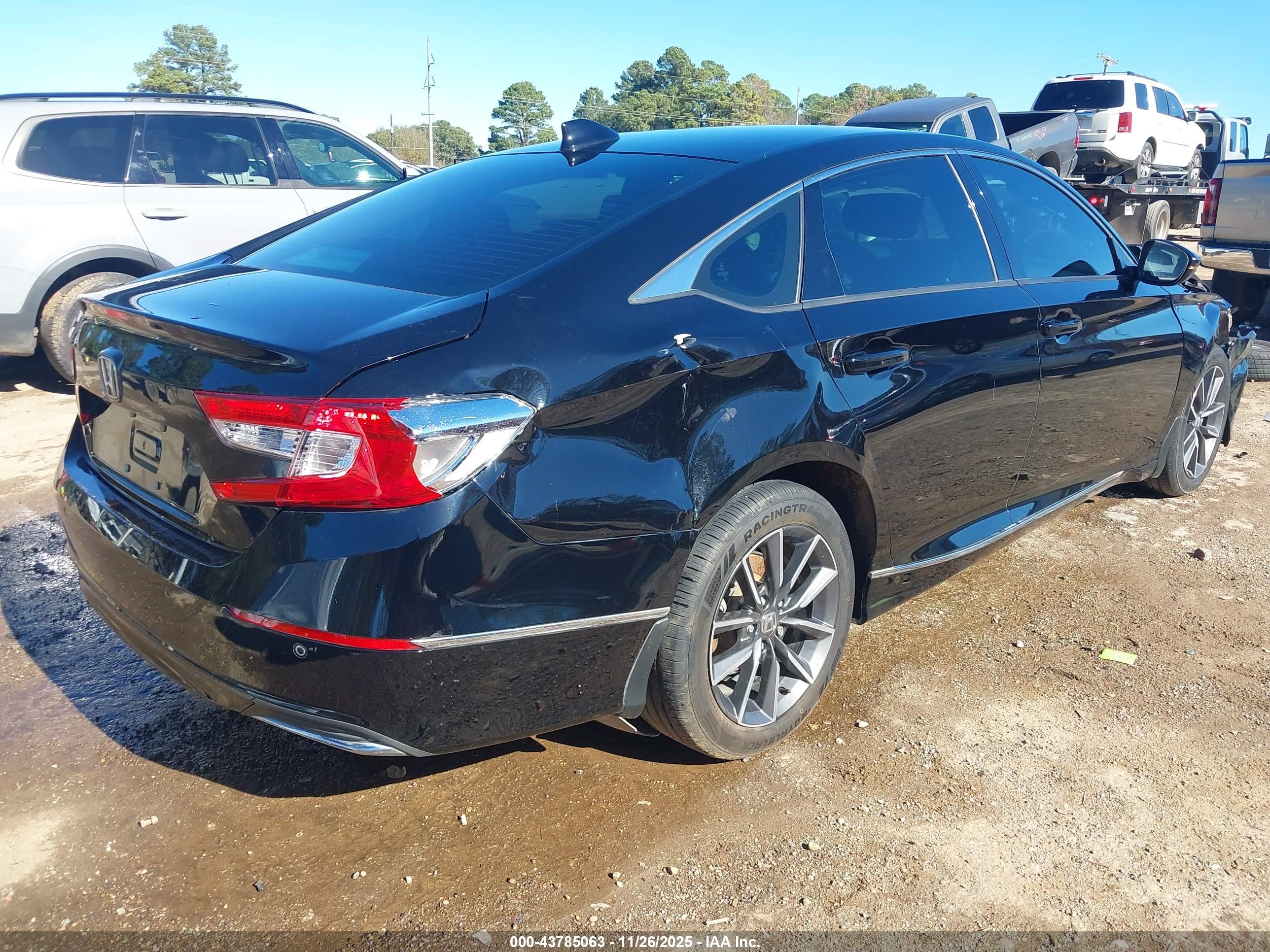 HONDA ACCORD image 4