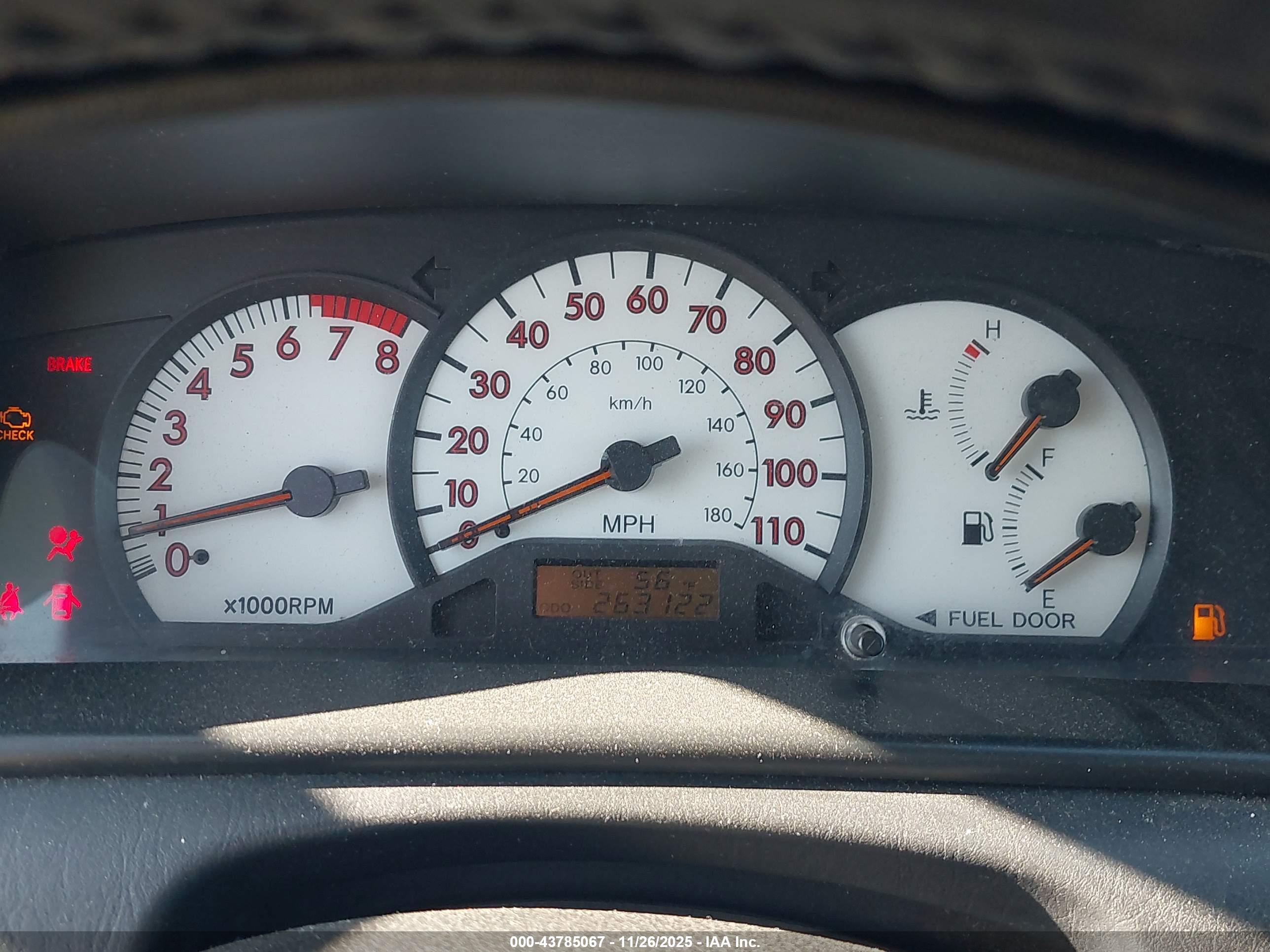TOYOTA COROLLA image 7
