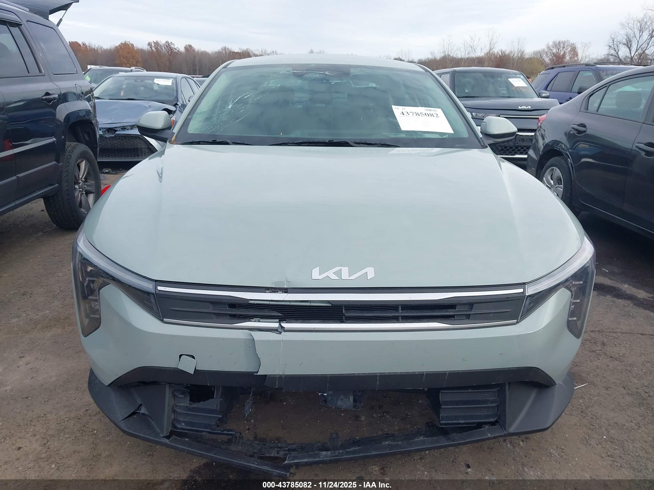 KIA K4 image 6