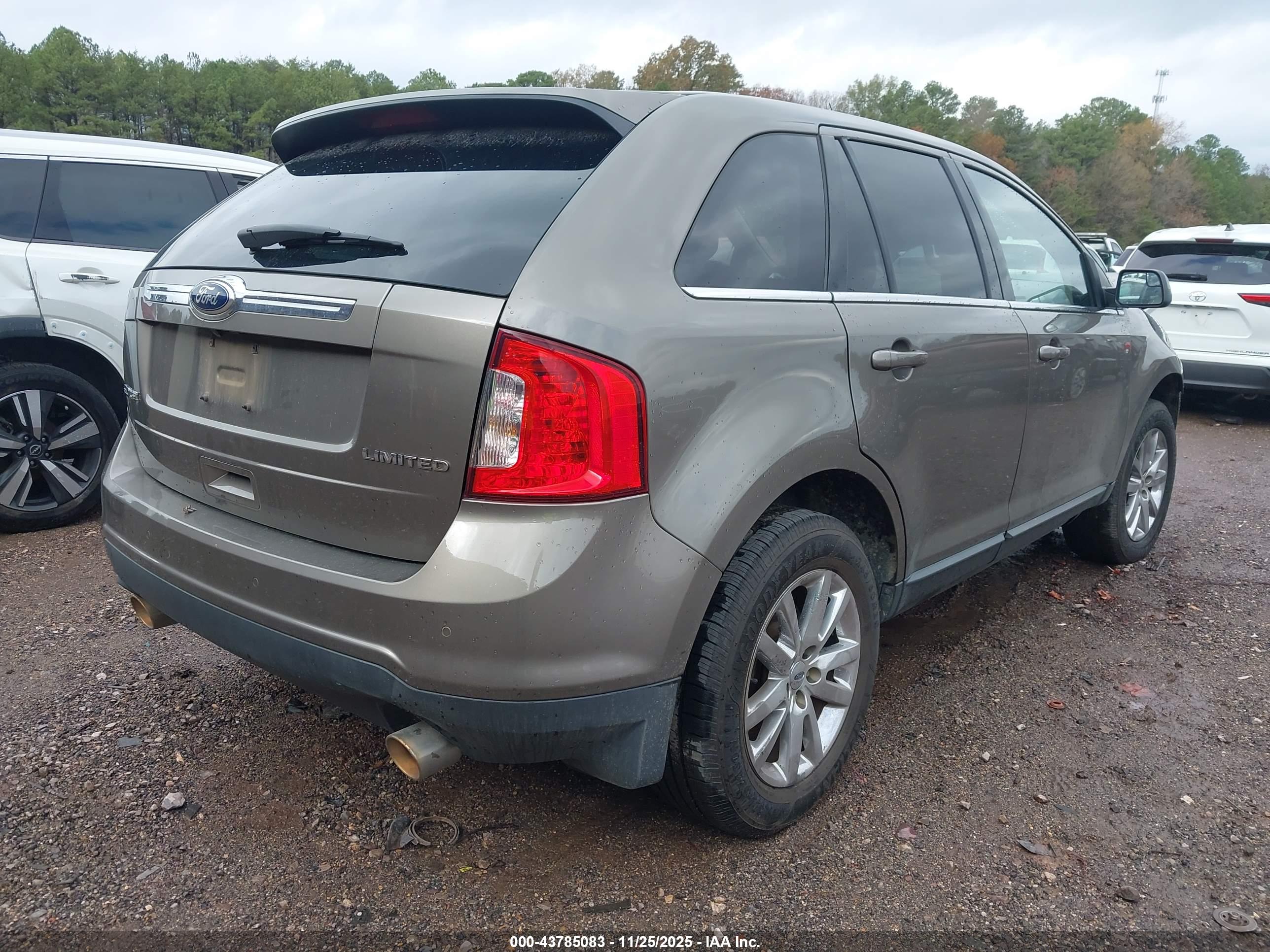 FORD EDGE image 4