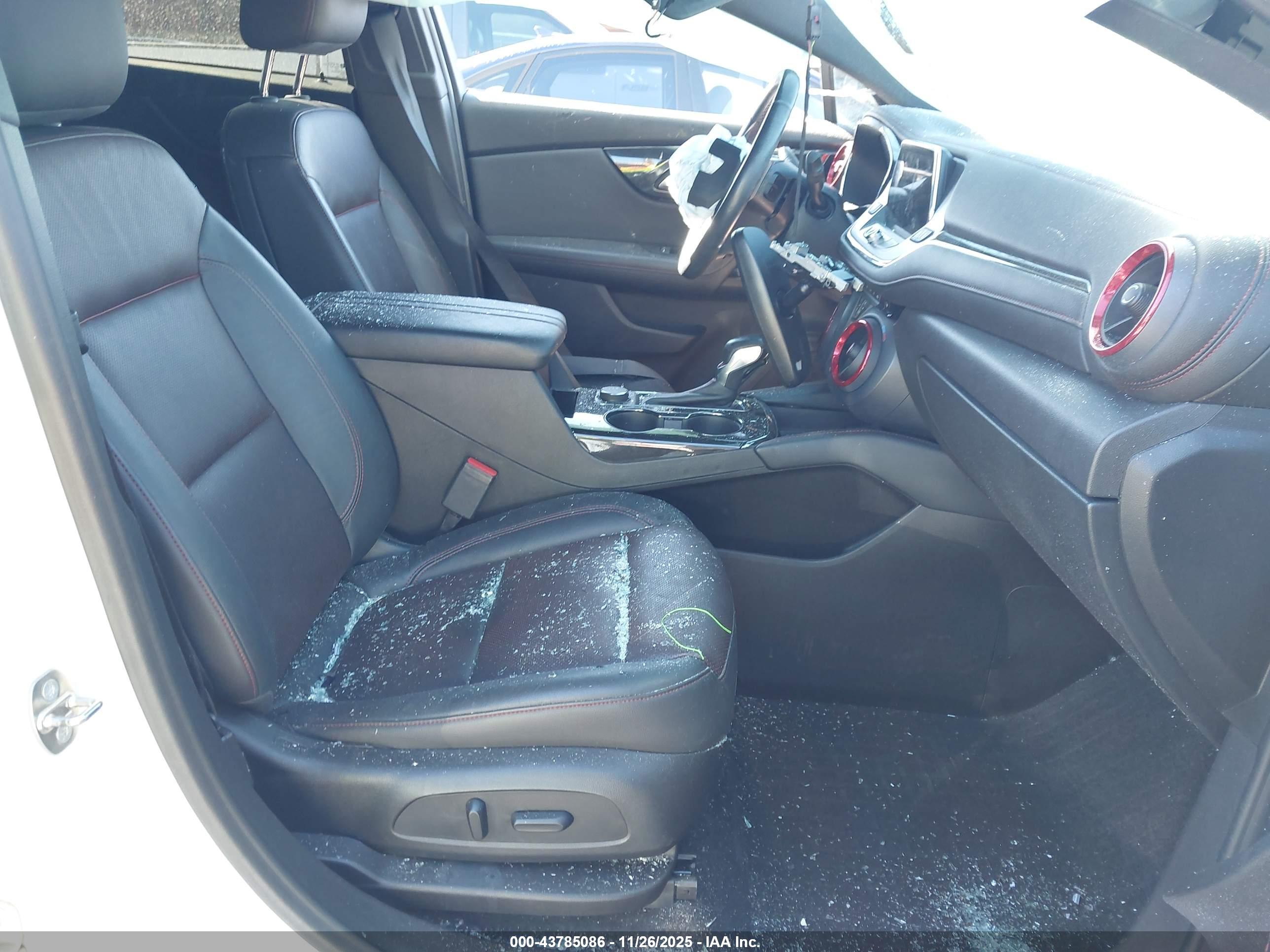 CHEVROLET BLAZER image 5