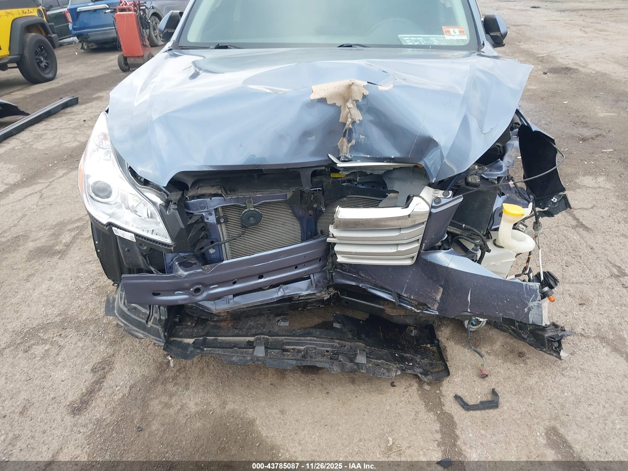 SUBARU OUTBACK image 6
