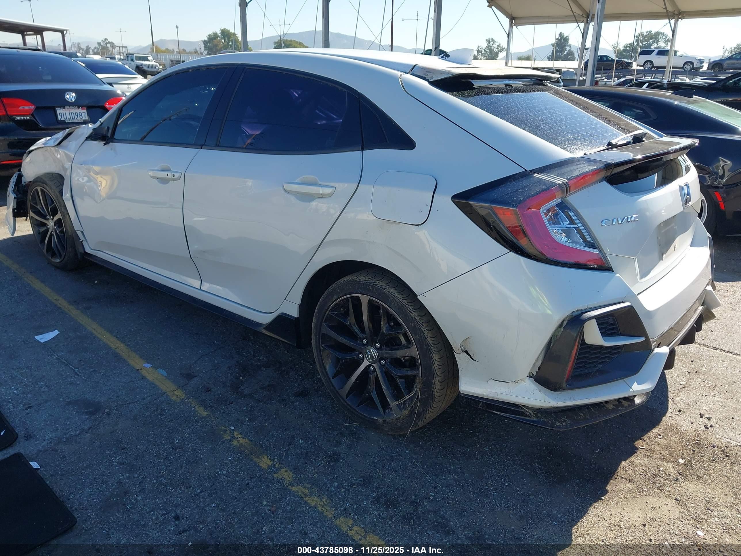 HONDA CIVIC image 3