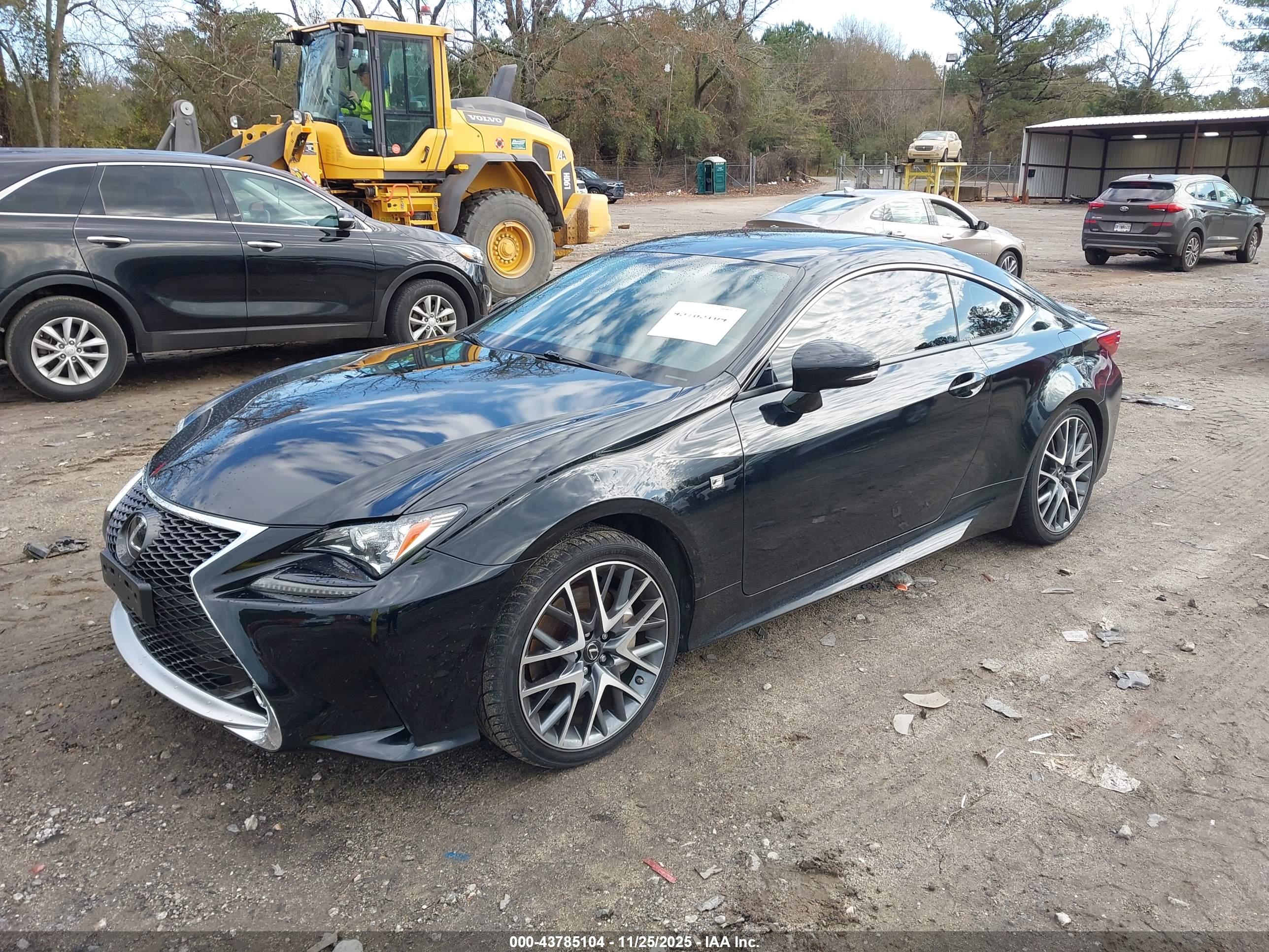 LEXUS RC image 2