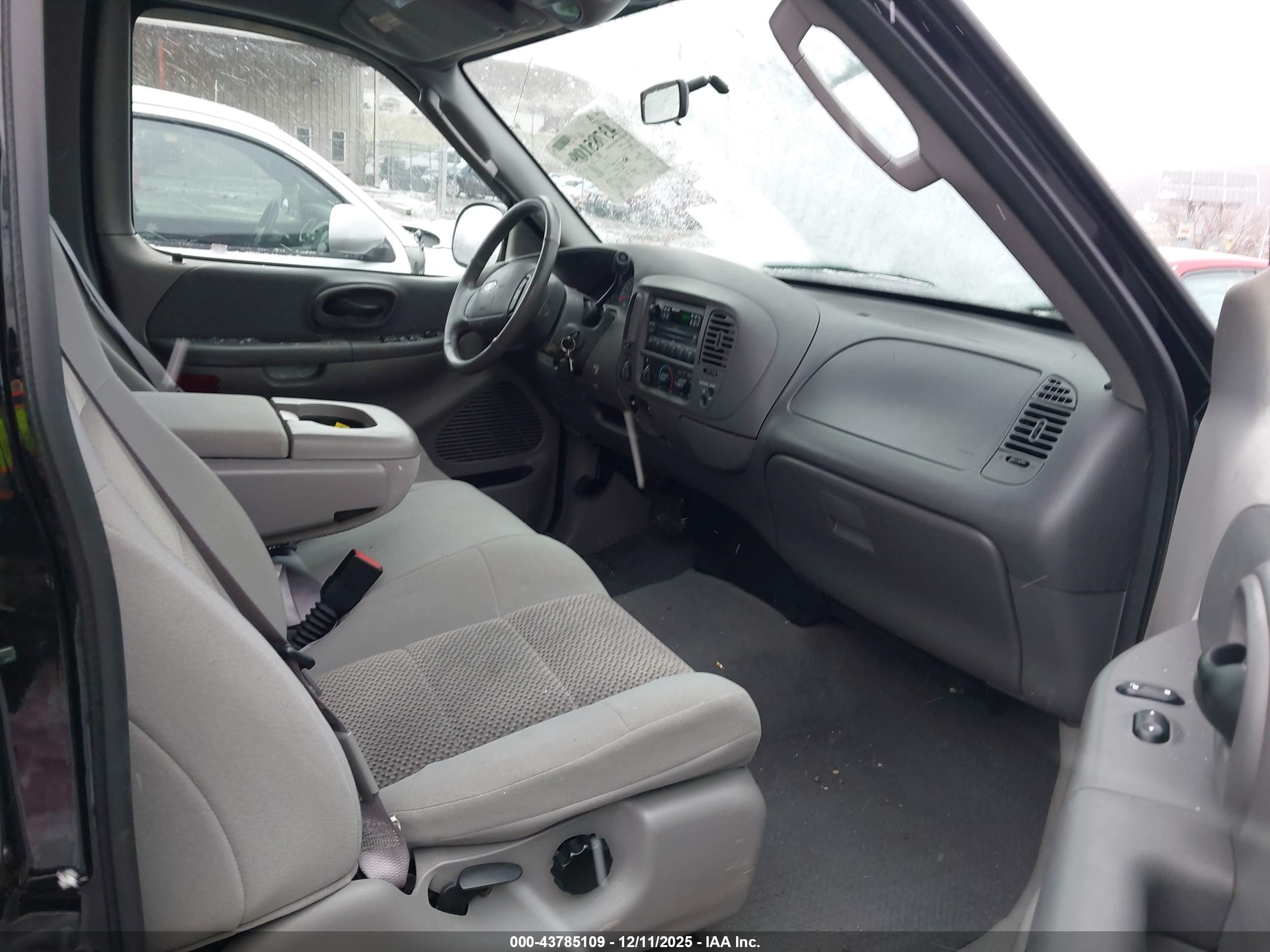 FORD F-150 image 5