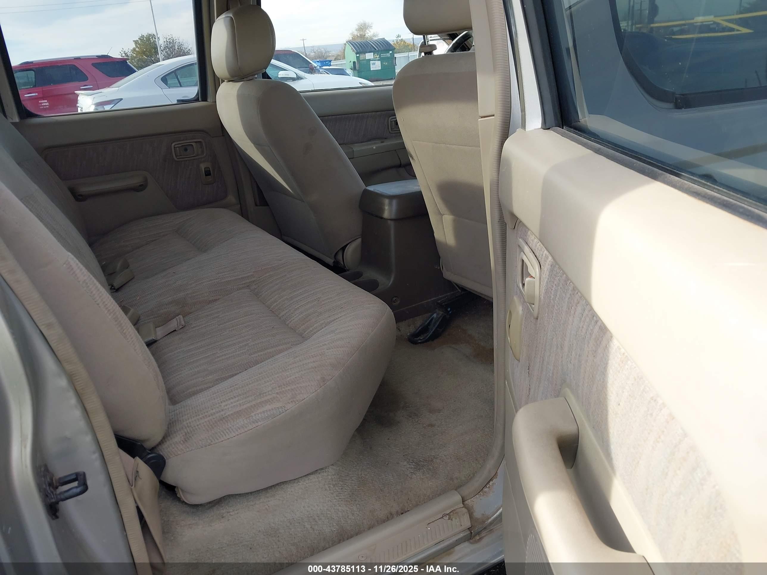 NISSAN FRONTIER image 8