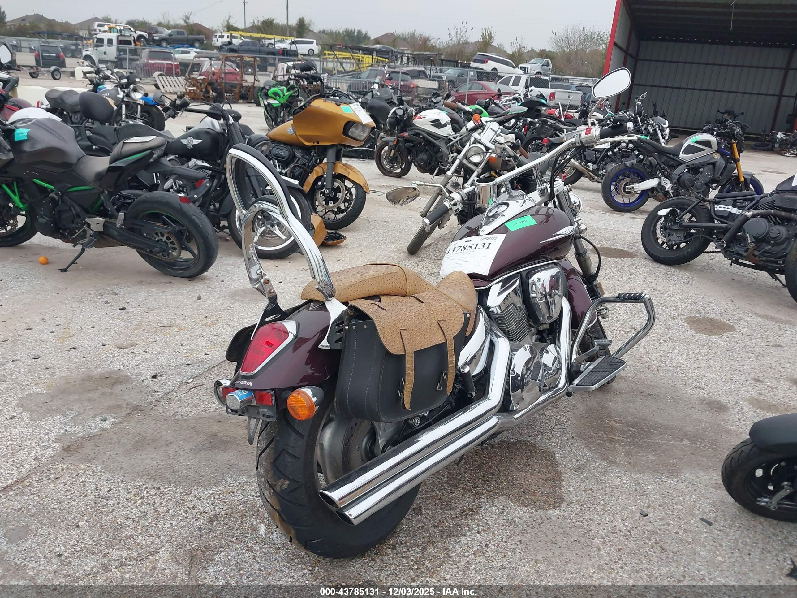 HONDA VTX1300 image 4