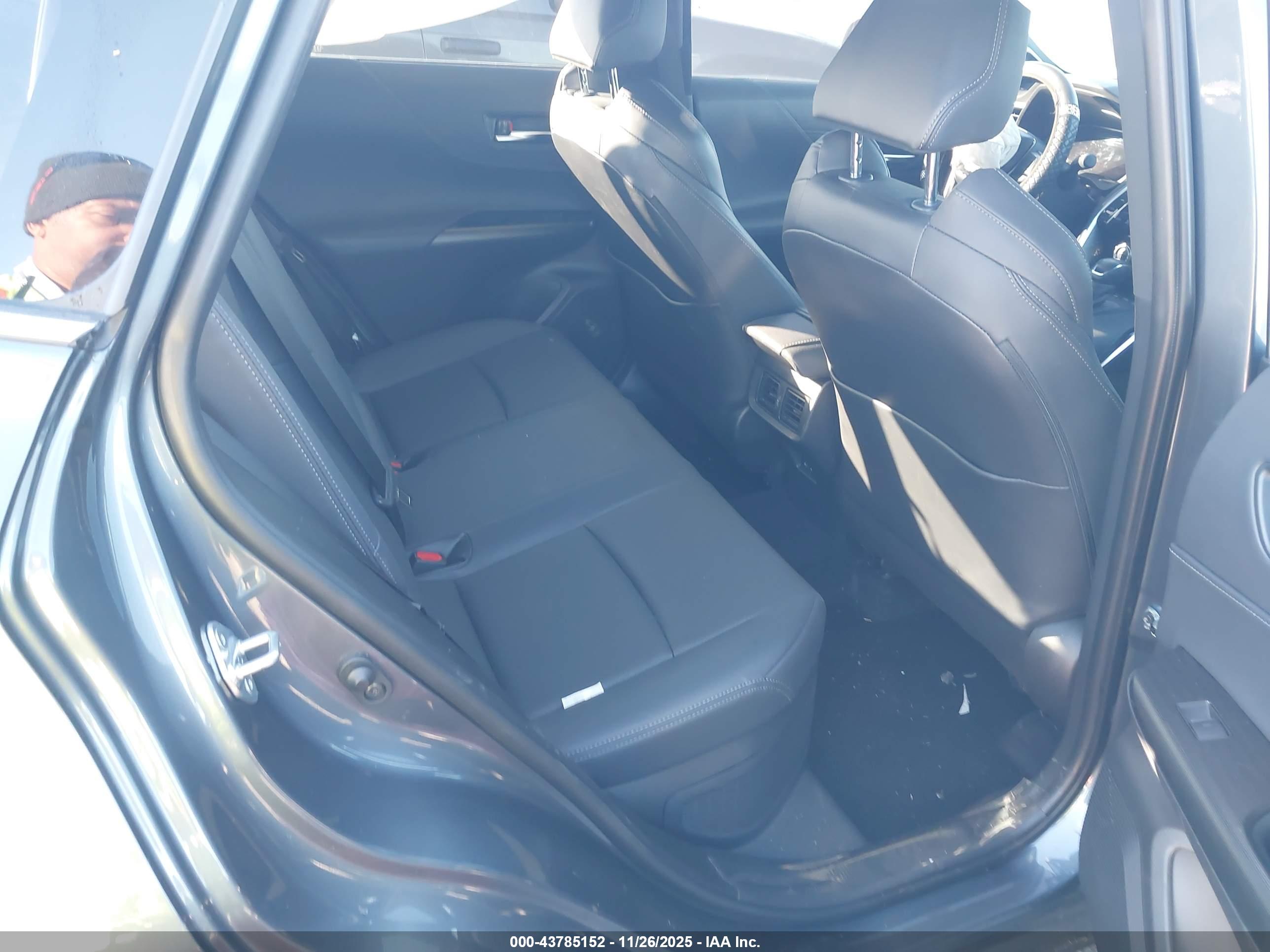 TOYOTA VENZA image 8