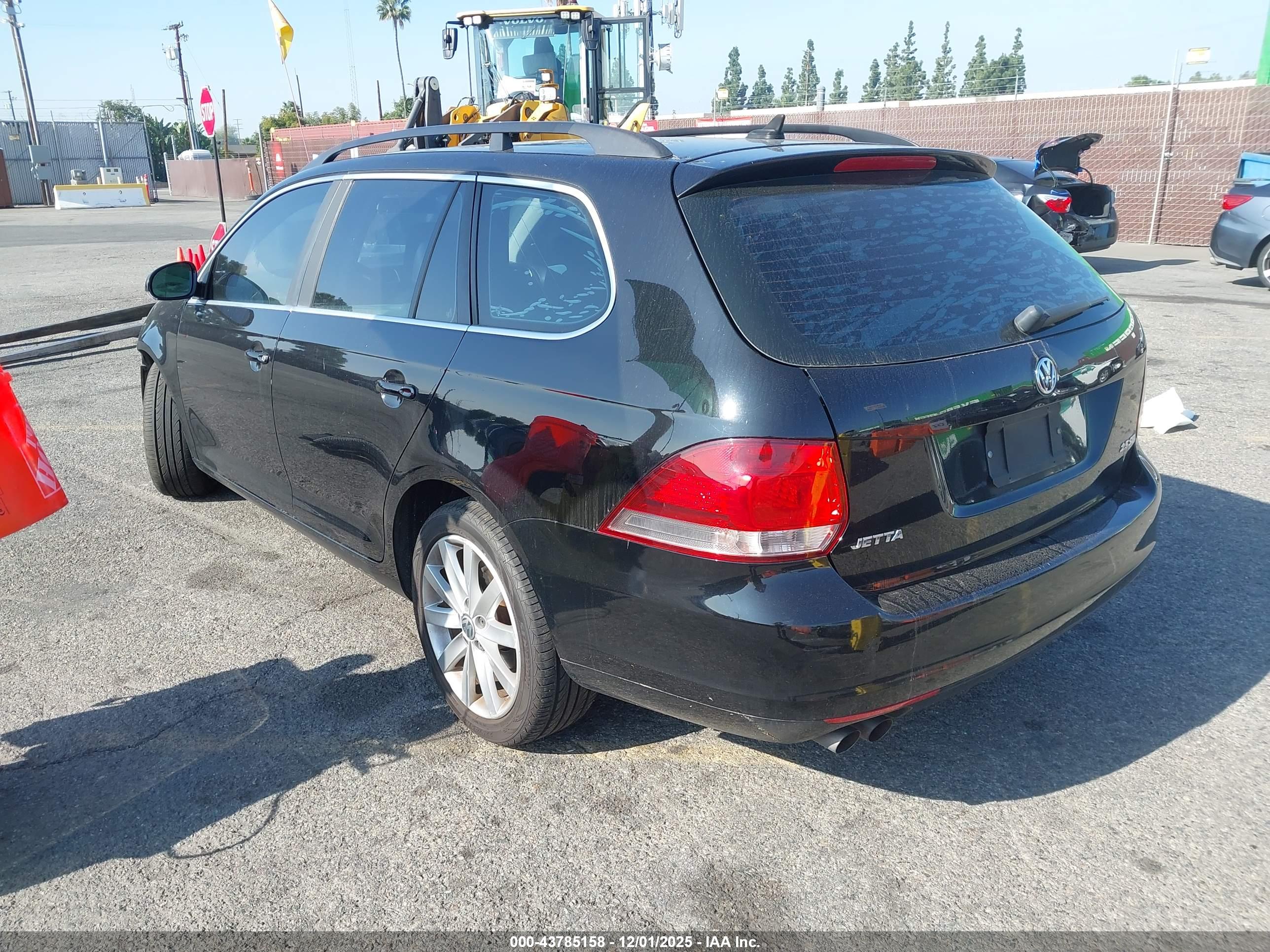 VOLKSWAGEN JETTA image 3